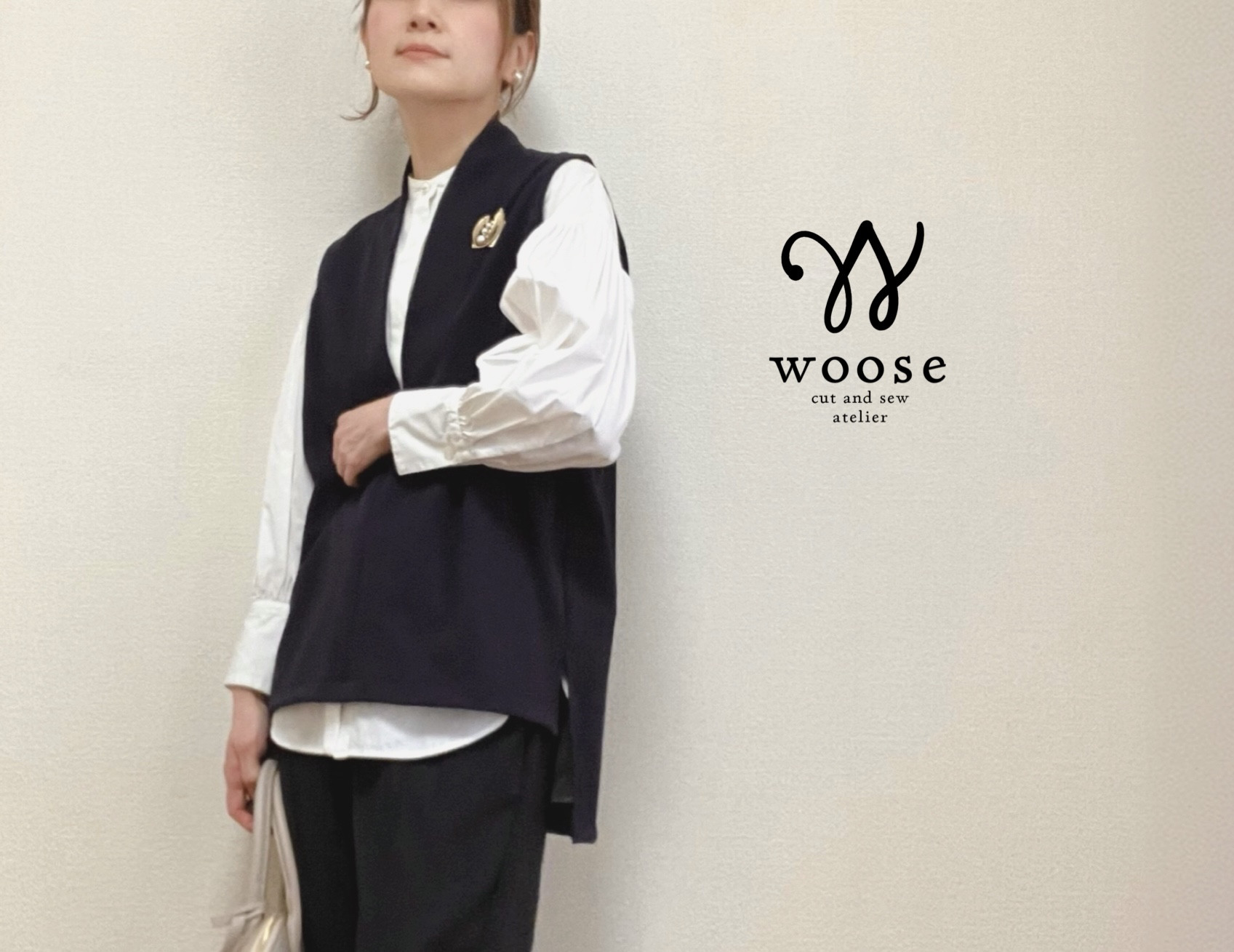 凛と着こなす パンツスタイルのためのフォーマルジレ 静かに整う服  伸縮ジョーゼット【卒入学式・卒入園式】黒/濃ネイビー