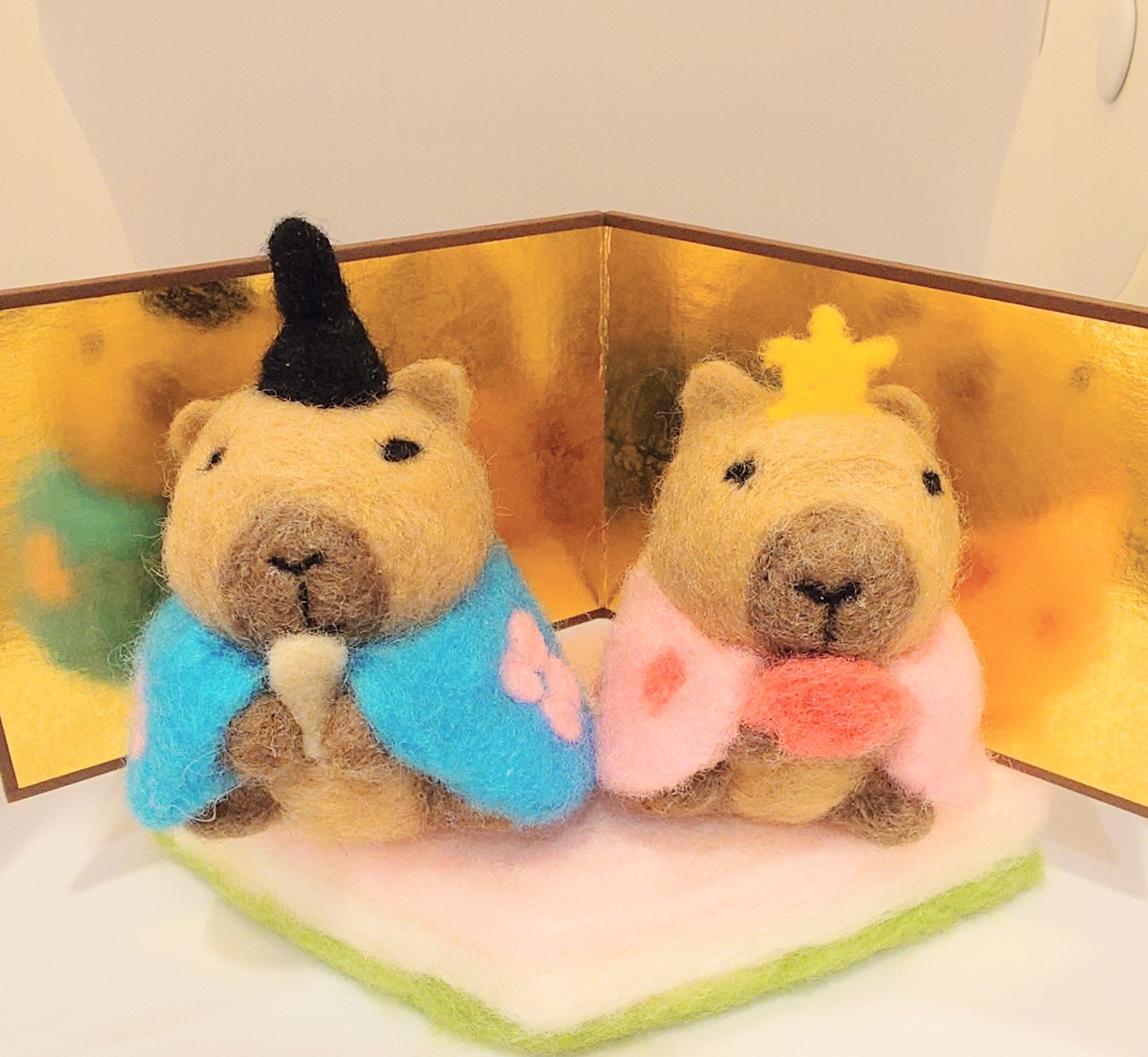 カピバラのお雛様「かぴなさま」