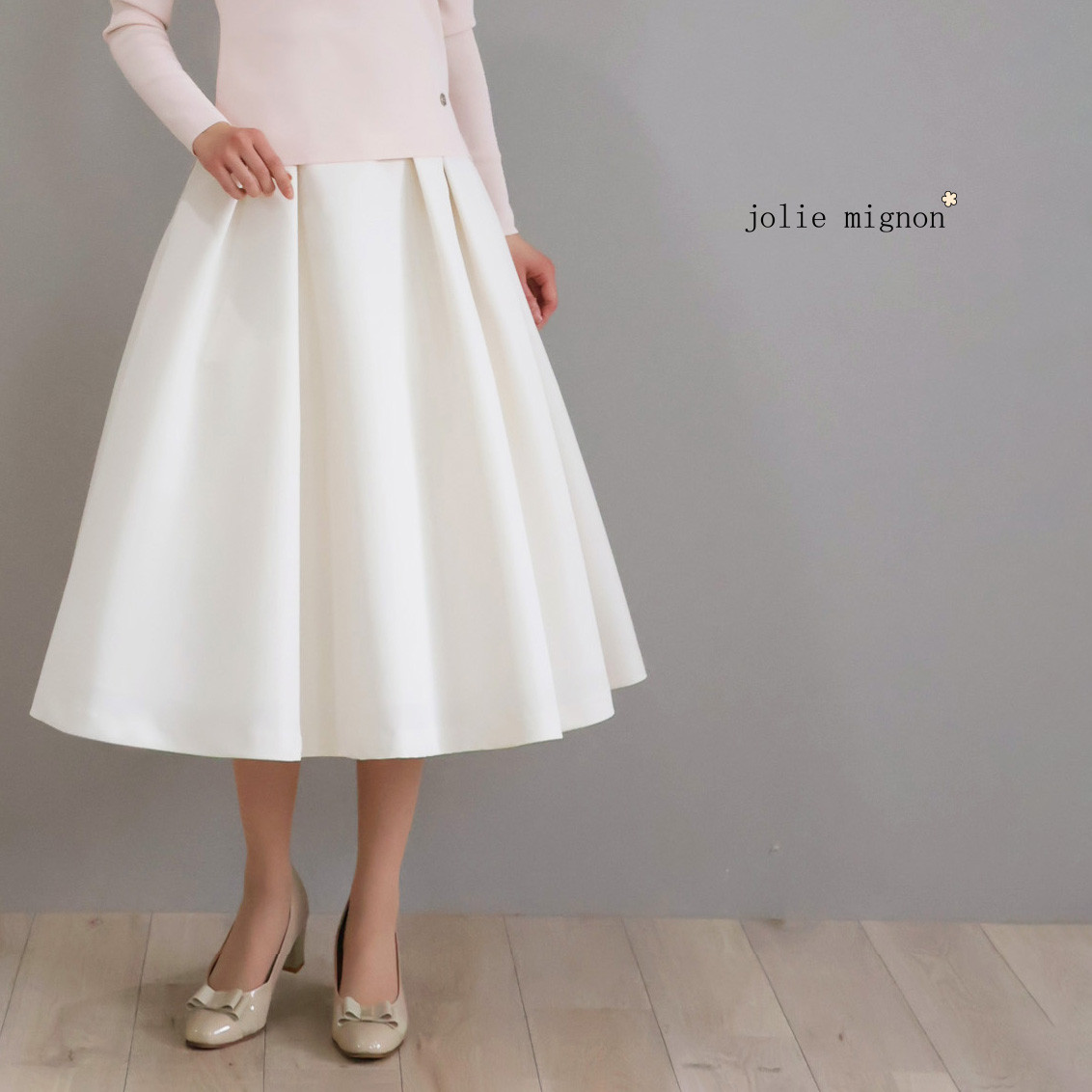 【春の新色登場！】ライトグログランタックフレアスカート【アイボリー】