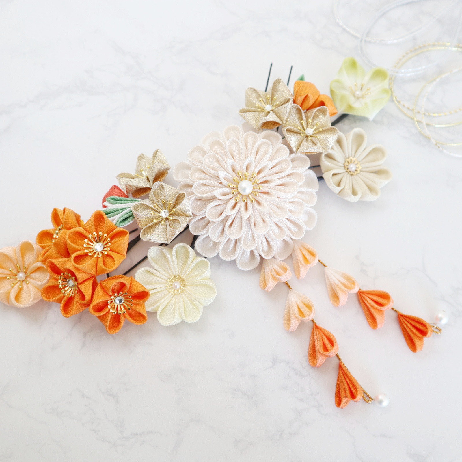 つまみ細工髪飾り　絹ダリアと小花のセット　アイボリー　オレンジ　成人式　七五三　卒業式