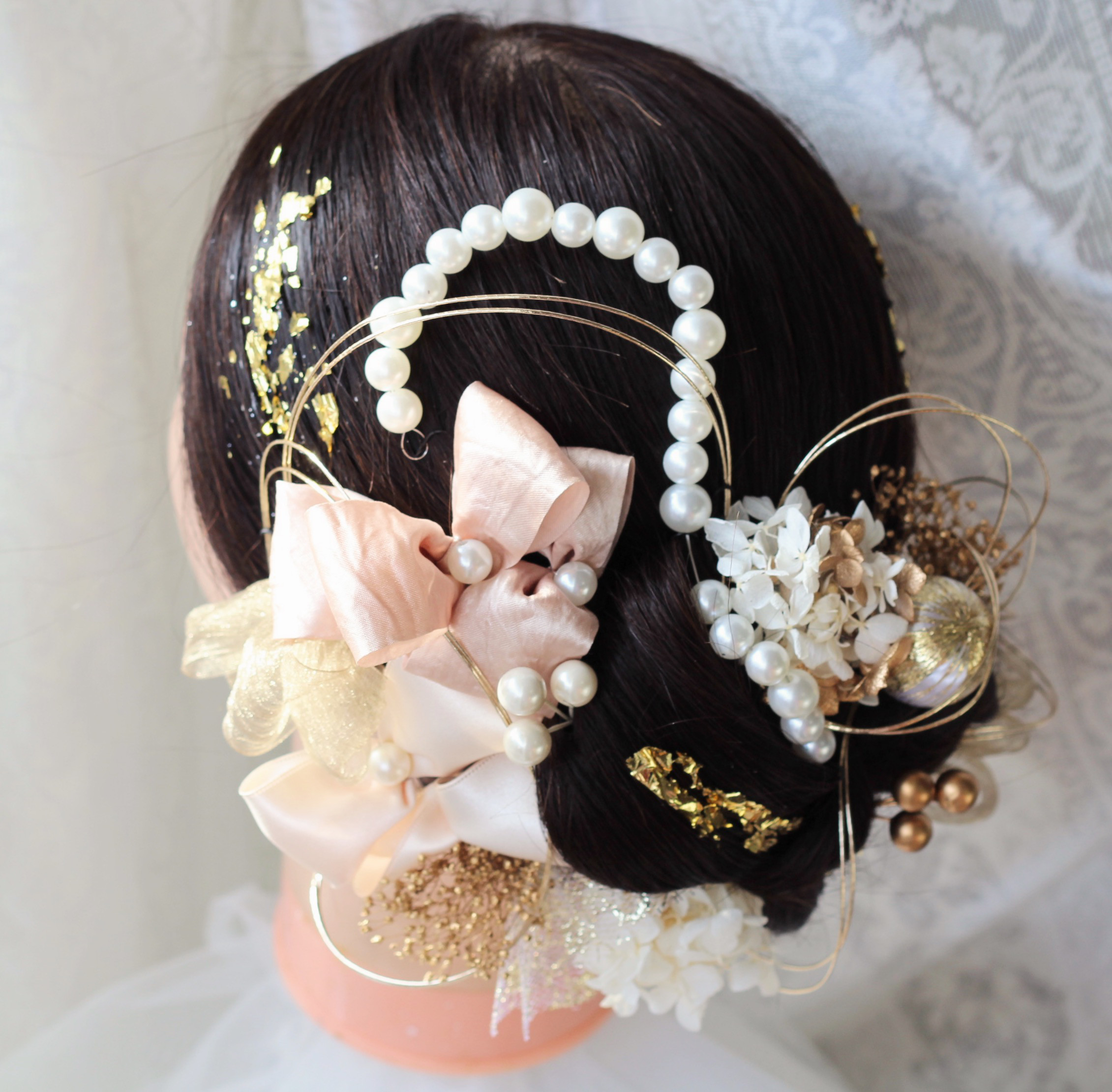 ベージュリボン♡ベロア.サテン. 水引 銀箔 成人式 卒業式  髪飾り 振袖 袴 ホワイト 白 パールチェーン