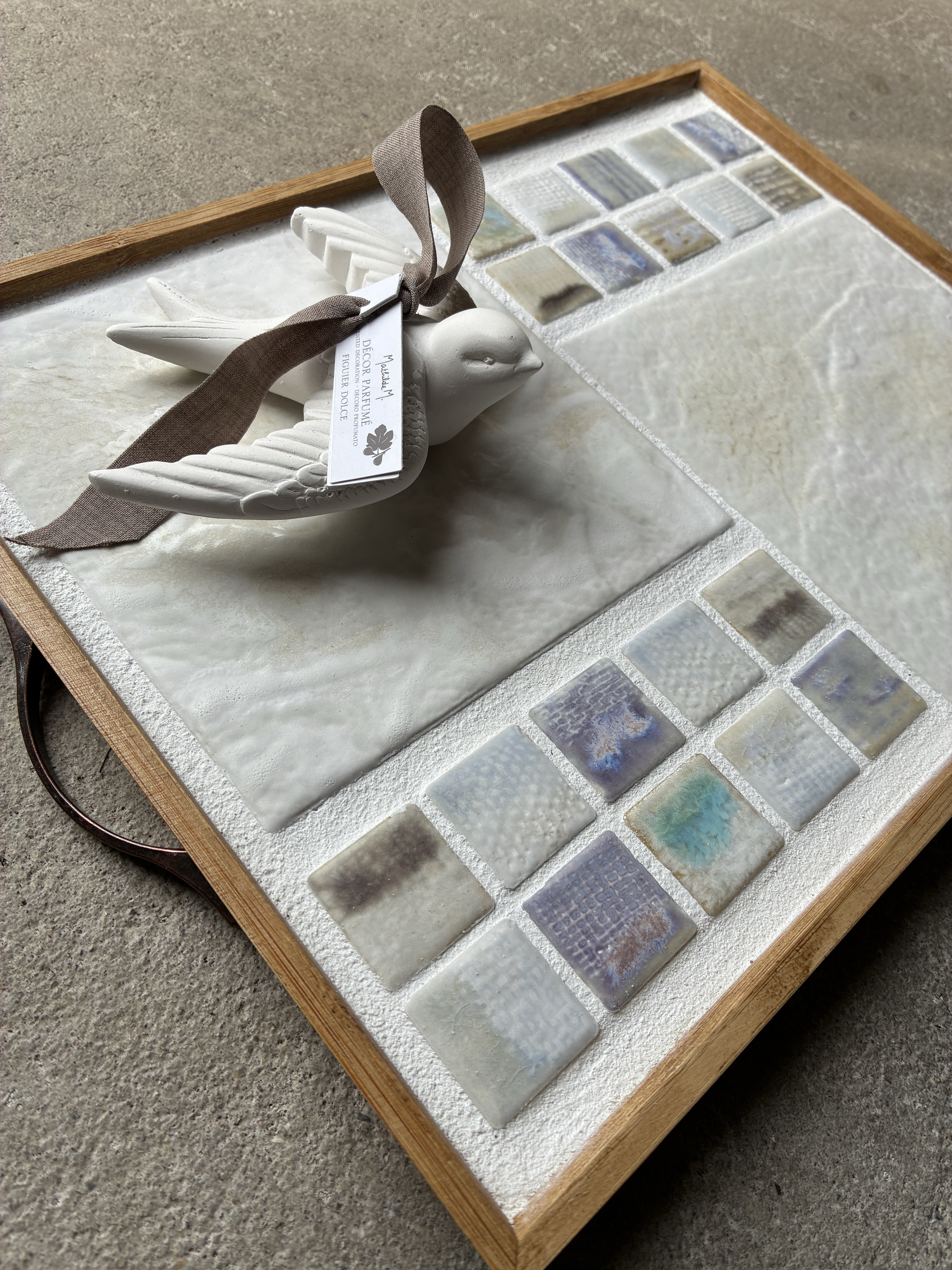 【美濃焼タイルトレイ】ラスティック／33x25/アートとして•ディッシュトレイやアロマやディフューザー置きなどに。