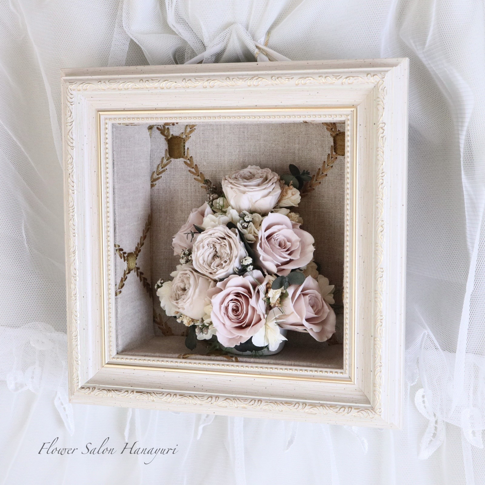 プリザーブドフラワー　クラシカルピンク　ベージュピンク　カーキ　ニュアンスカラー　カルトナージュ　フレームアレンジ　壁掛