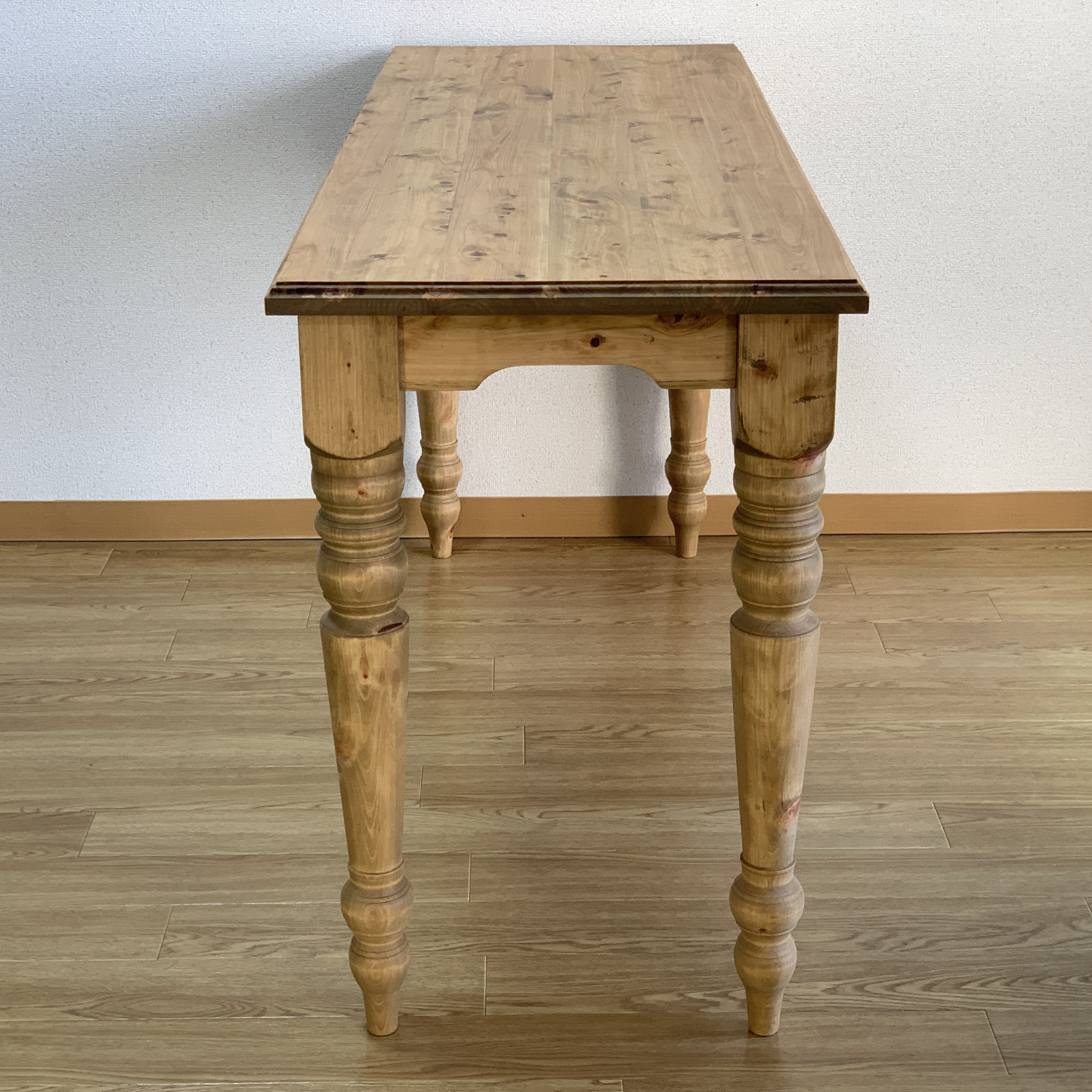 【ろくろ脚デスク】無垢材天板とろくろ脚のデスク　幅１２０ｃｍ