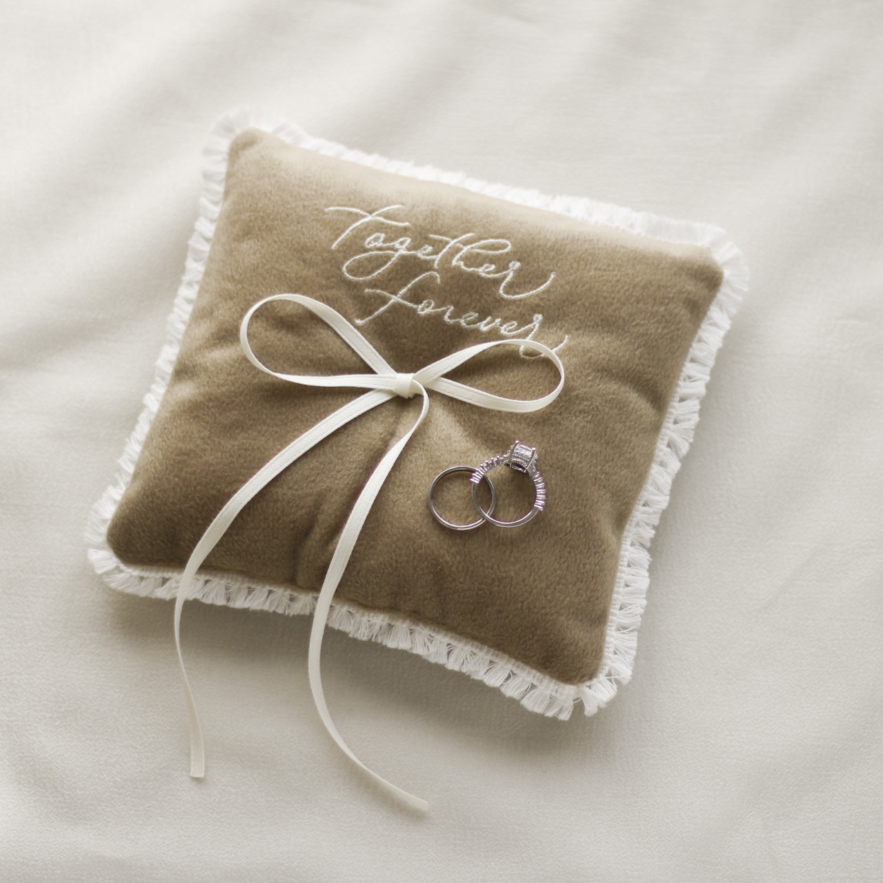 リングピロー /  Beige / ギフトボックス付