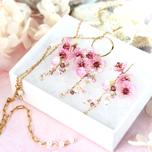 新作】セット割≪2way≫枝垂れ桜ピアス／イヤリング＋ネックレス