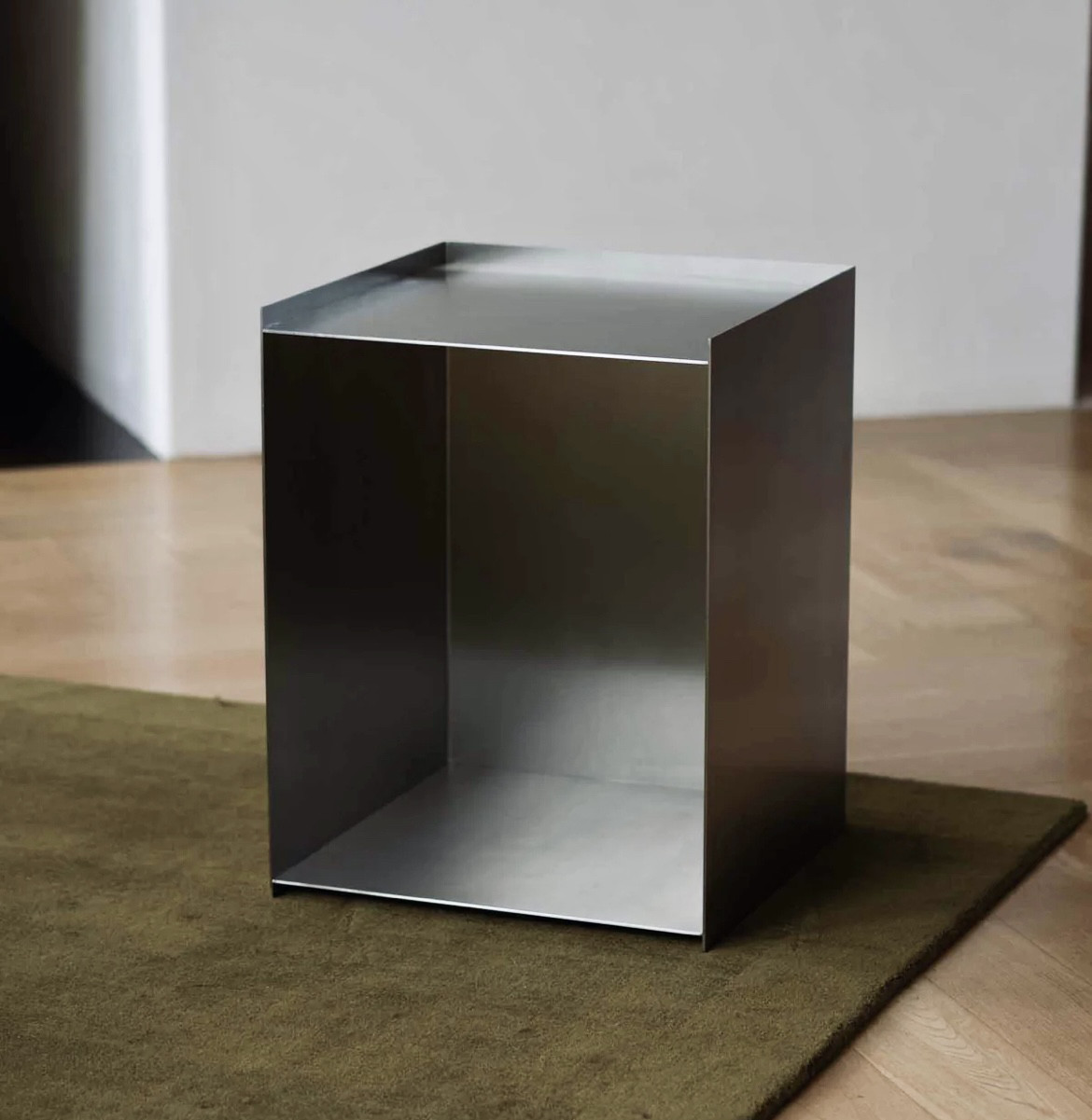 ステンレス　サイドテーブル