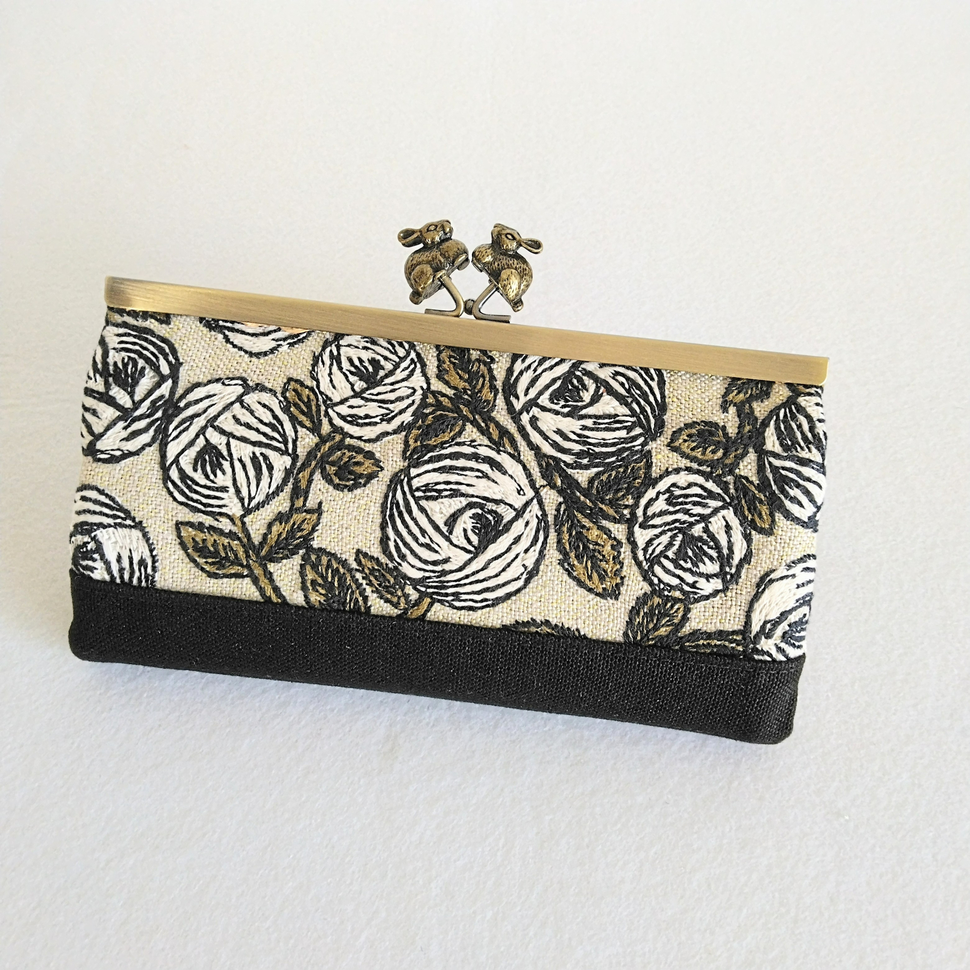 ミナペルホネン rosy ウサギ浮足がま口長財布