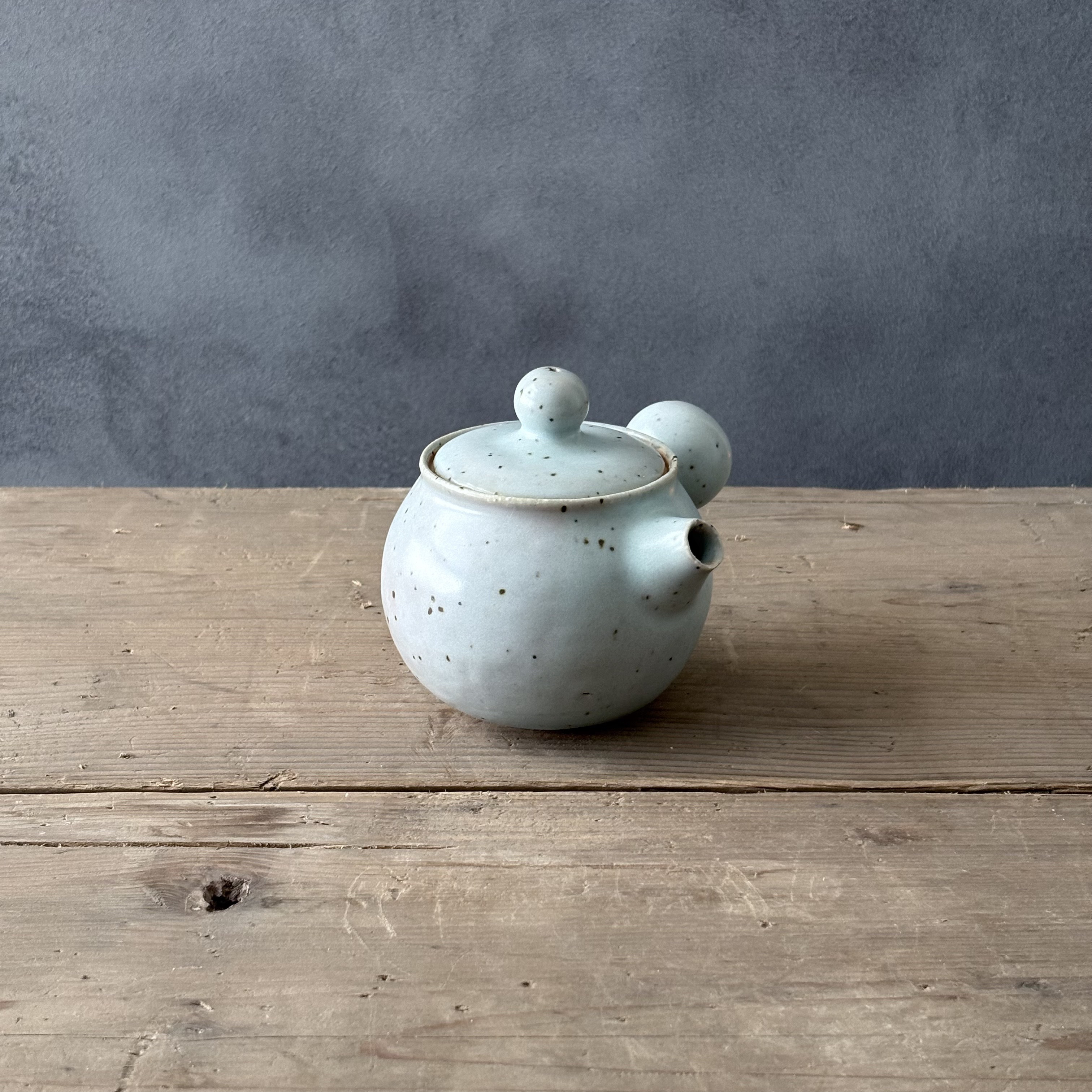 青磁 急須　ティーポット　300cc 器　一点物　陶器　teapot