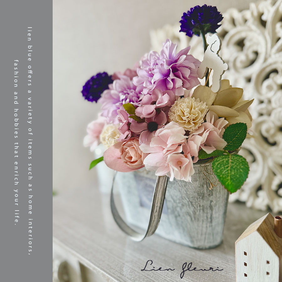 フラワーギフト ダリア アネモネ 香りつき 犬 猫 ピック 供花 ギフト ブリキ バスケット