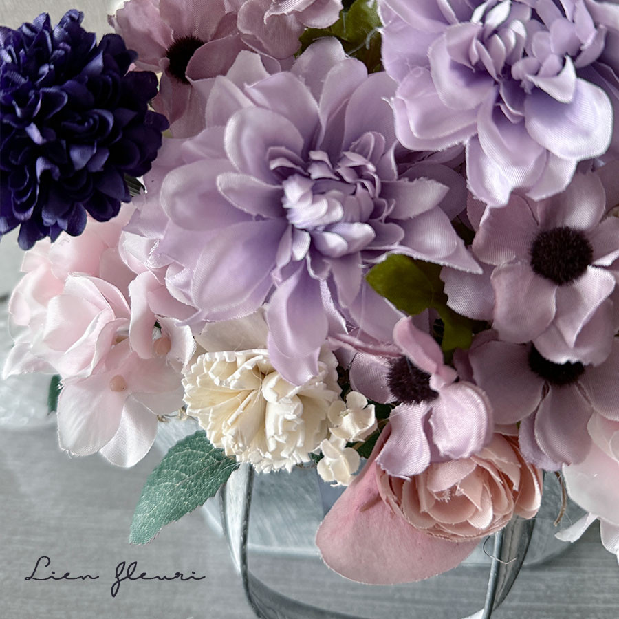 フラワーギフト ダリア アネモネ 香りつき 犬 猫 ピック 供花 ギフト ブリキ バスケット