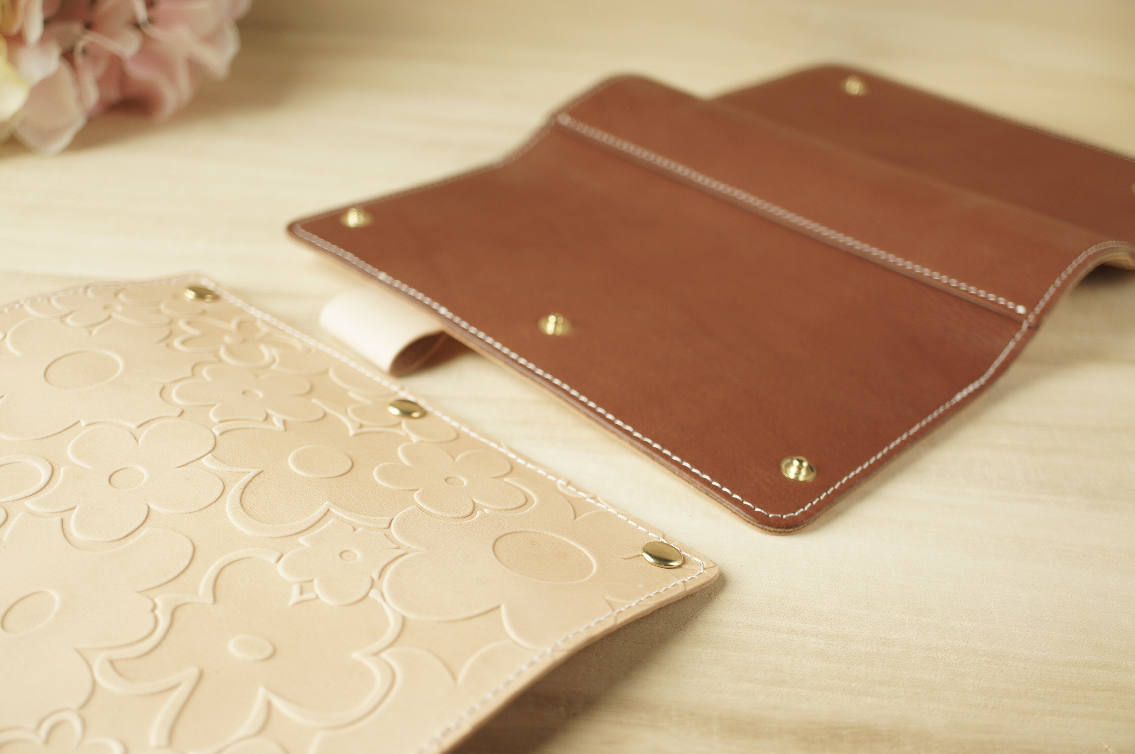 【組み合わせ自由】たっぷり挟める柔らかい風合いが優しいシュリンクレザーのバイブルサイズシステム手帳