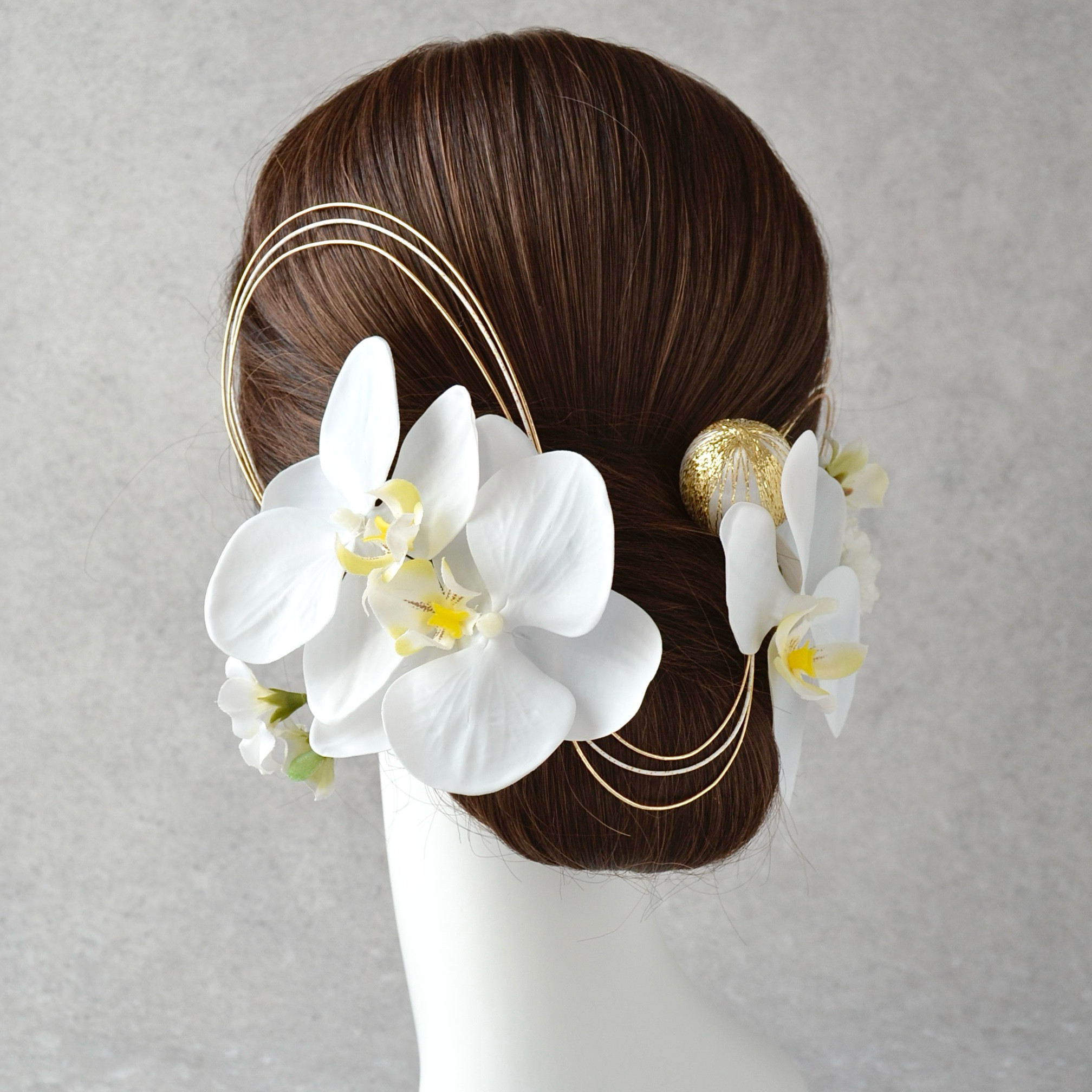 【白無垢に映える清楚な胡蝶蘭の髪飾り｜ホワイト・白】色打掛　結婚式　成人式　卒業式　袴　和装　振袖　水引
