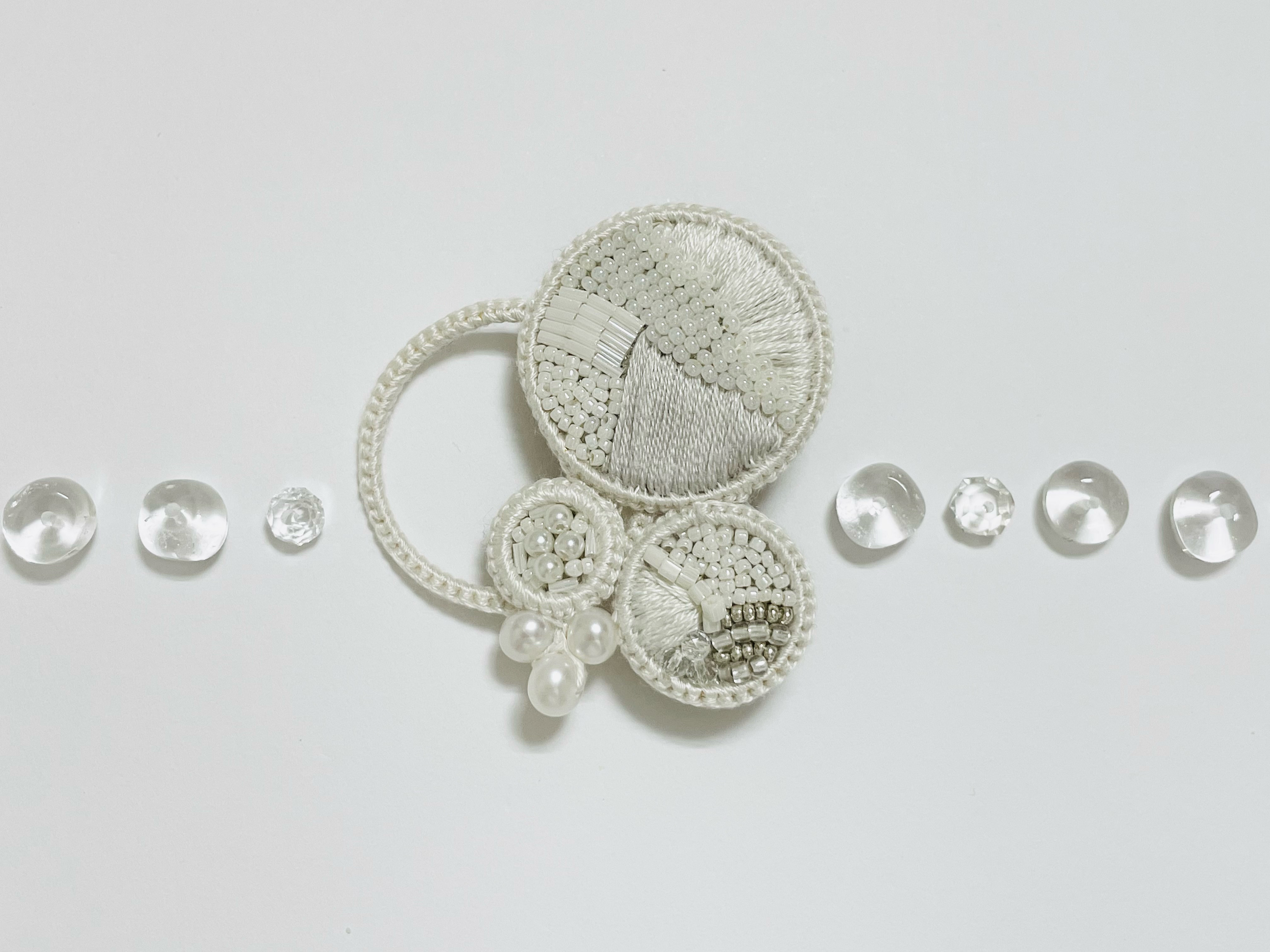 ブローチ　en ー縁ー／M plus／淡水パールb05