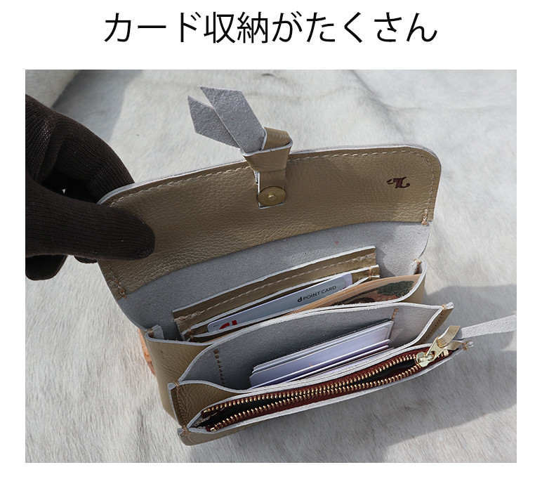 シルバーカラーの本革でハンドメイドした長財布/3flat-