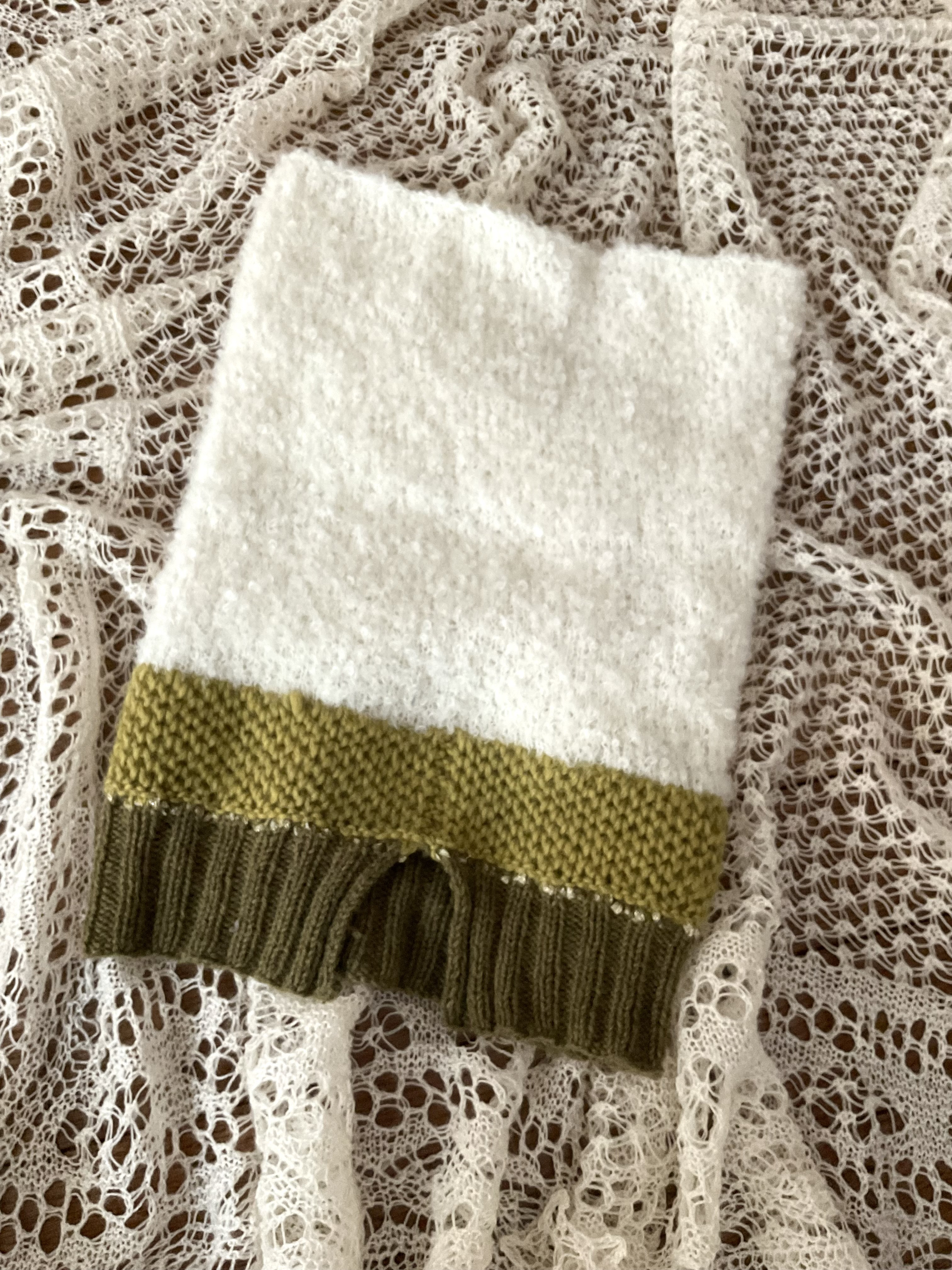 折り方でいろんな付け方が楽しめるネックウォーマー