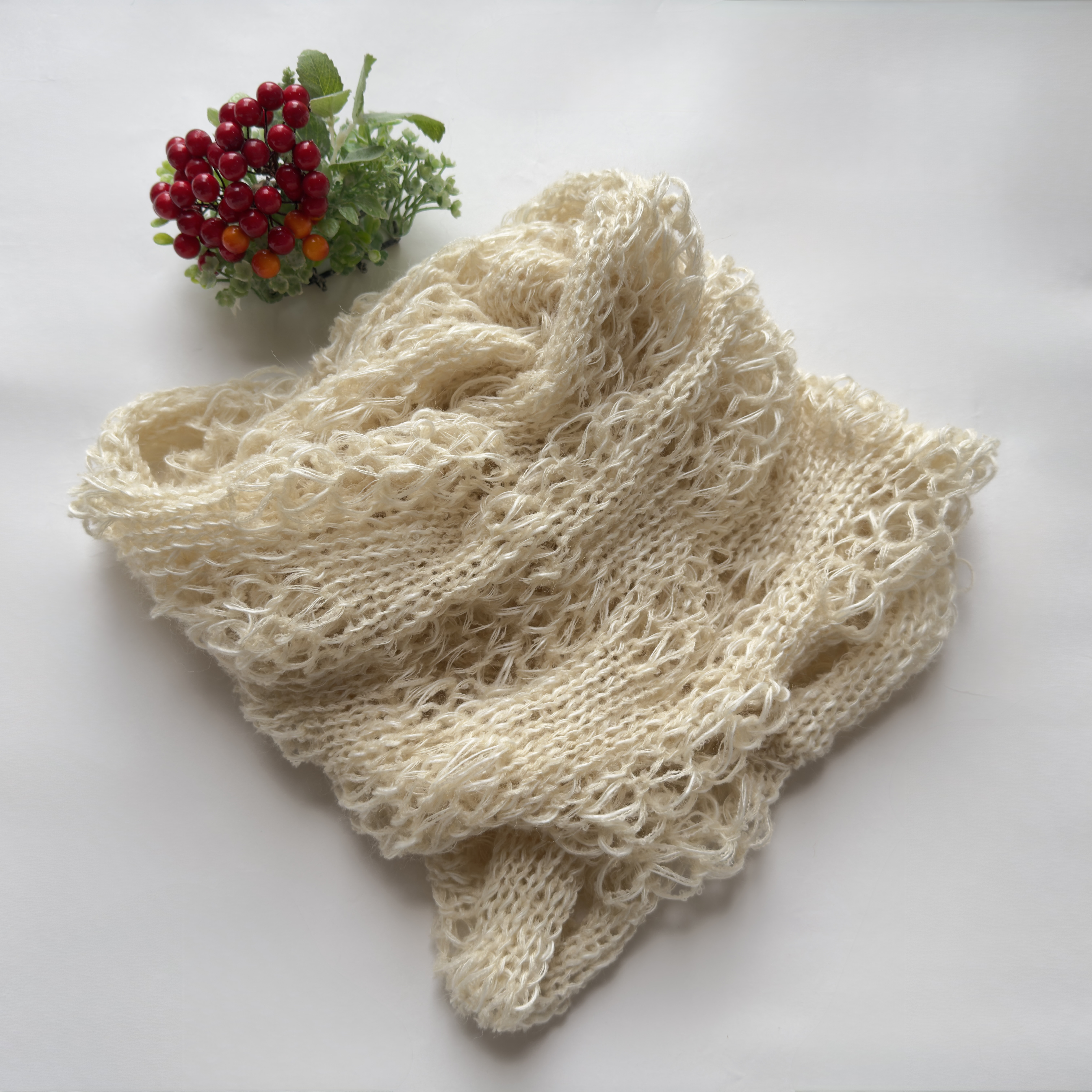 ☆まるで市松模様みたいな天使のスヌード(天使の落とし物) ♪ はちみつ色引き揃え糸♪ハンドメイド☆【スヌード／ストール】