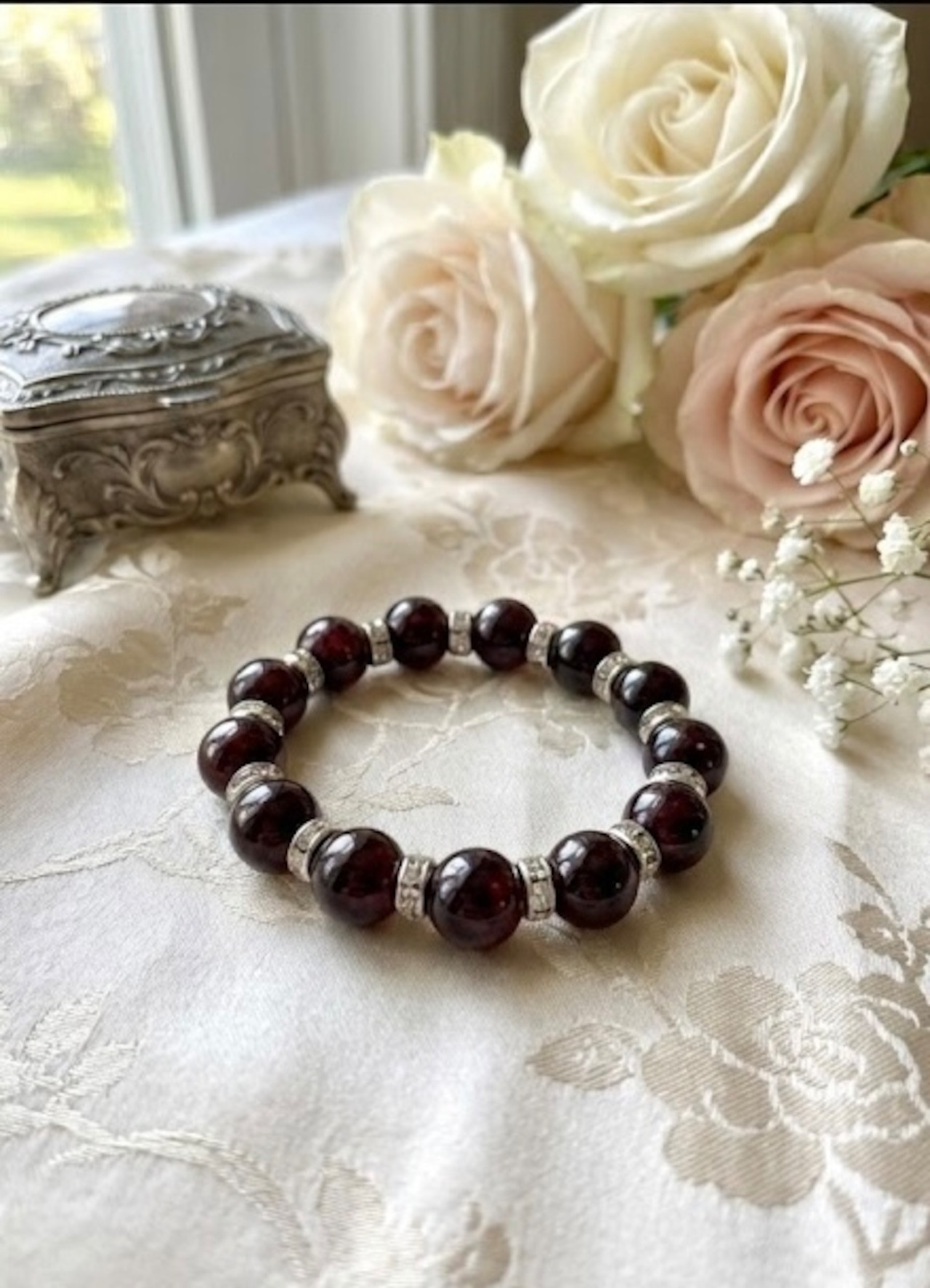 ガーネット　行き先を照らすブレスレット