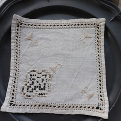 フランス アンティーク N°3モノグラムイニシャル刺繍「D」 D091