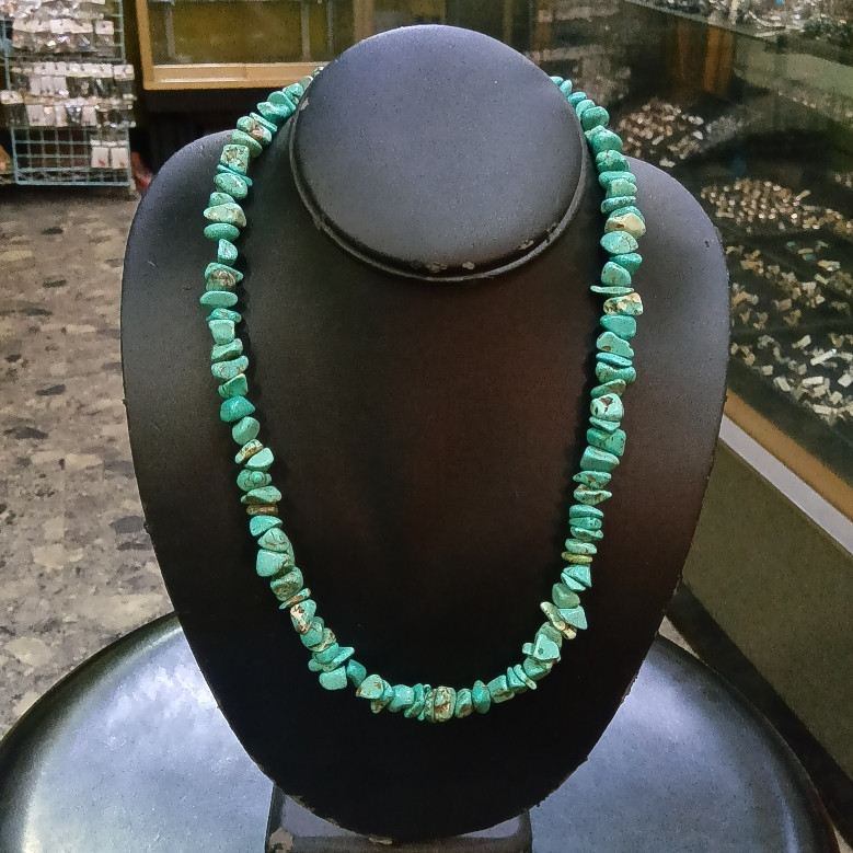 アメリカ産　ターコイズネックレス