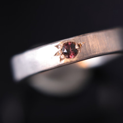 小鳥屋ジュエリー】「幻の赤いエメラルド」レッドベリル・K10YGリング