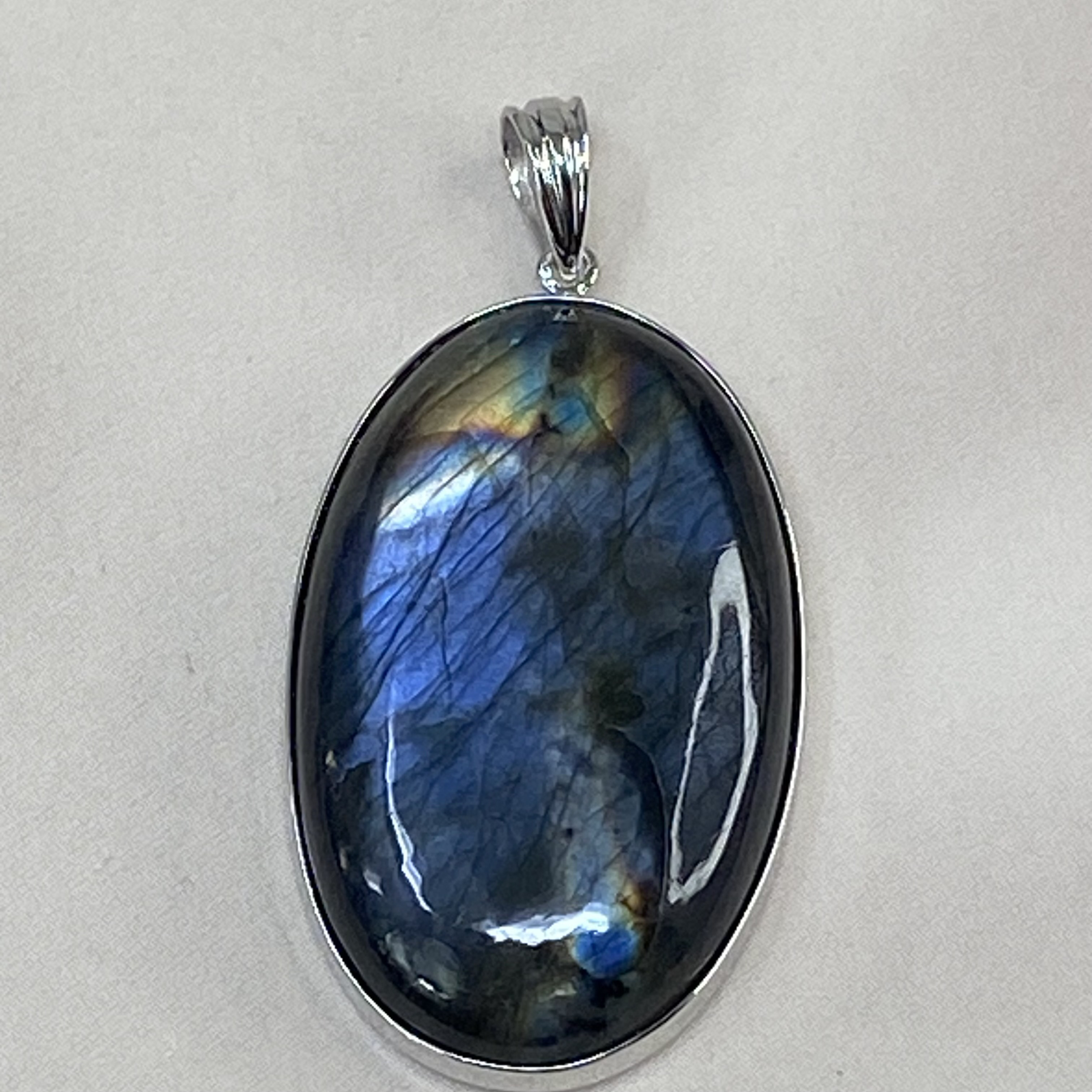 sv925 天然 ラブラドライト ペンダント（ブルーシラー / オーバル）