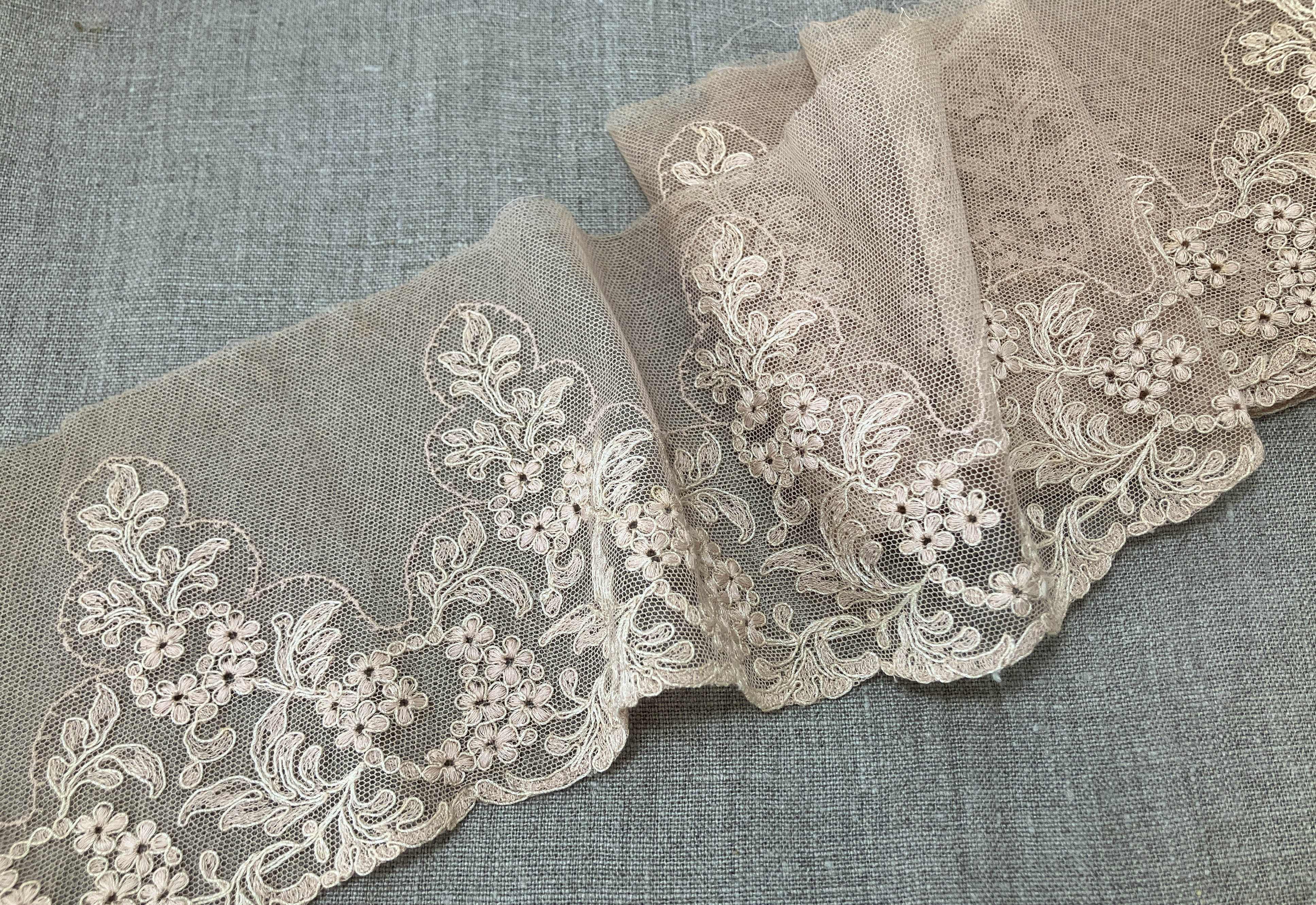 フランス255cm ヴィンテージ刺繍チュールレース ピーチベージュ