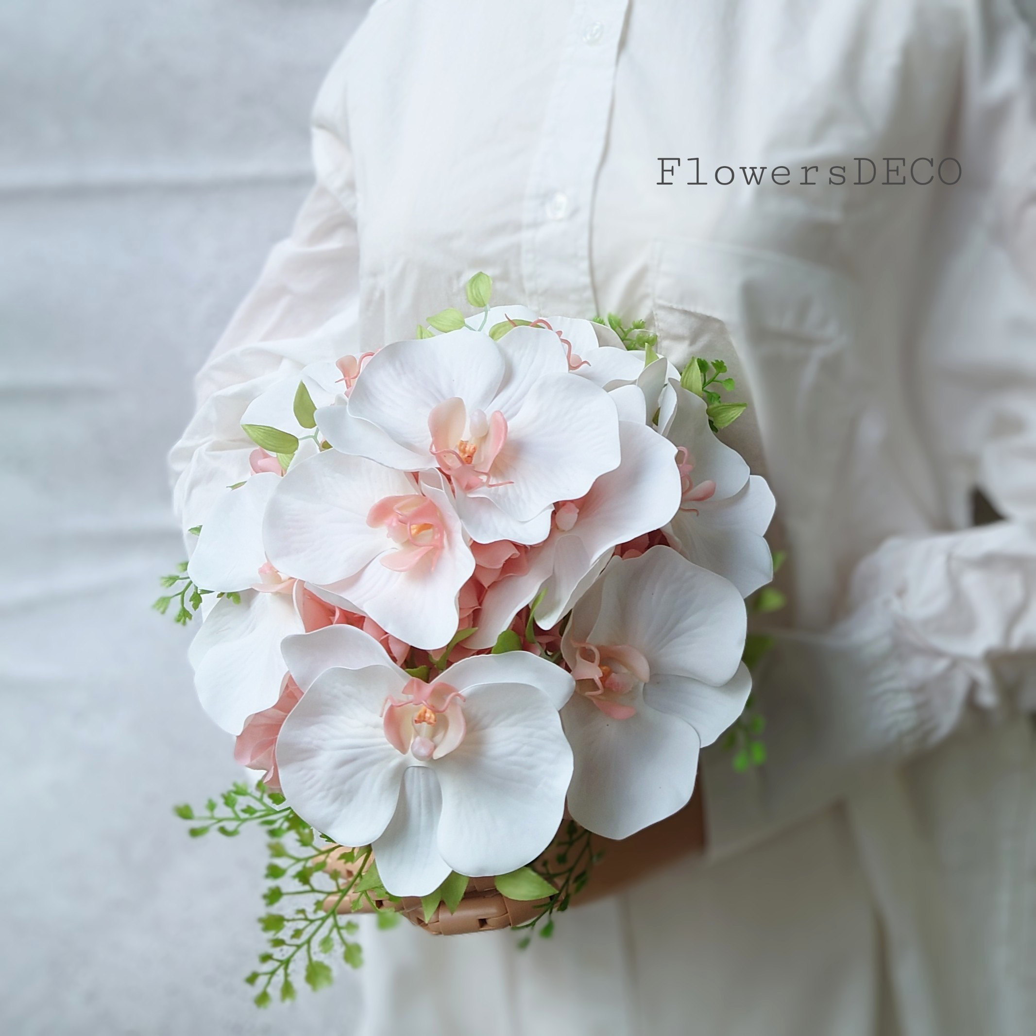 Noble Flowers 春色胡蝶蘭の贅沢ブーケ【Bouquet】アーティシャルフラワー