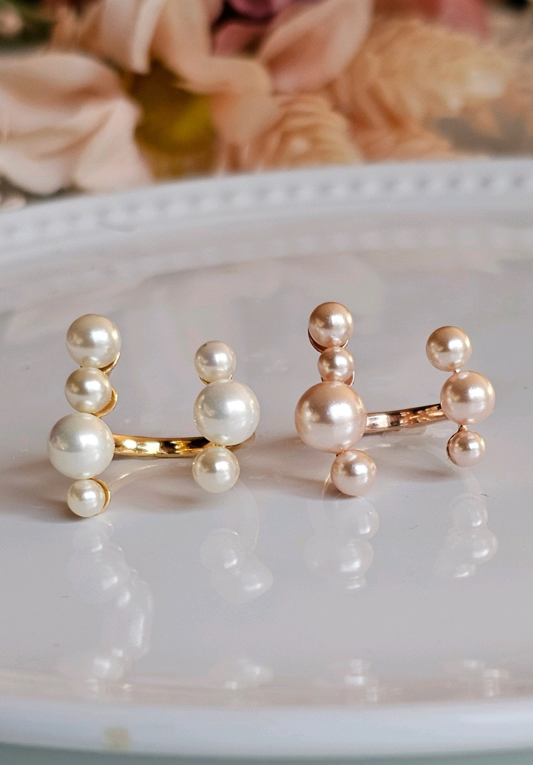 桜ひらく指先に ― ピンクパールリングセレモニーにぴったり、ER-240