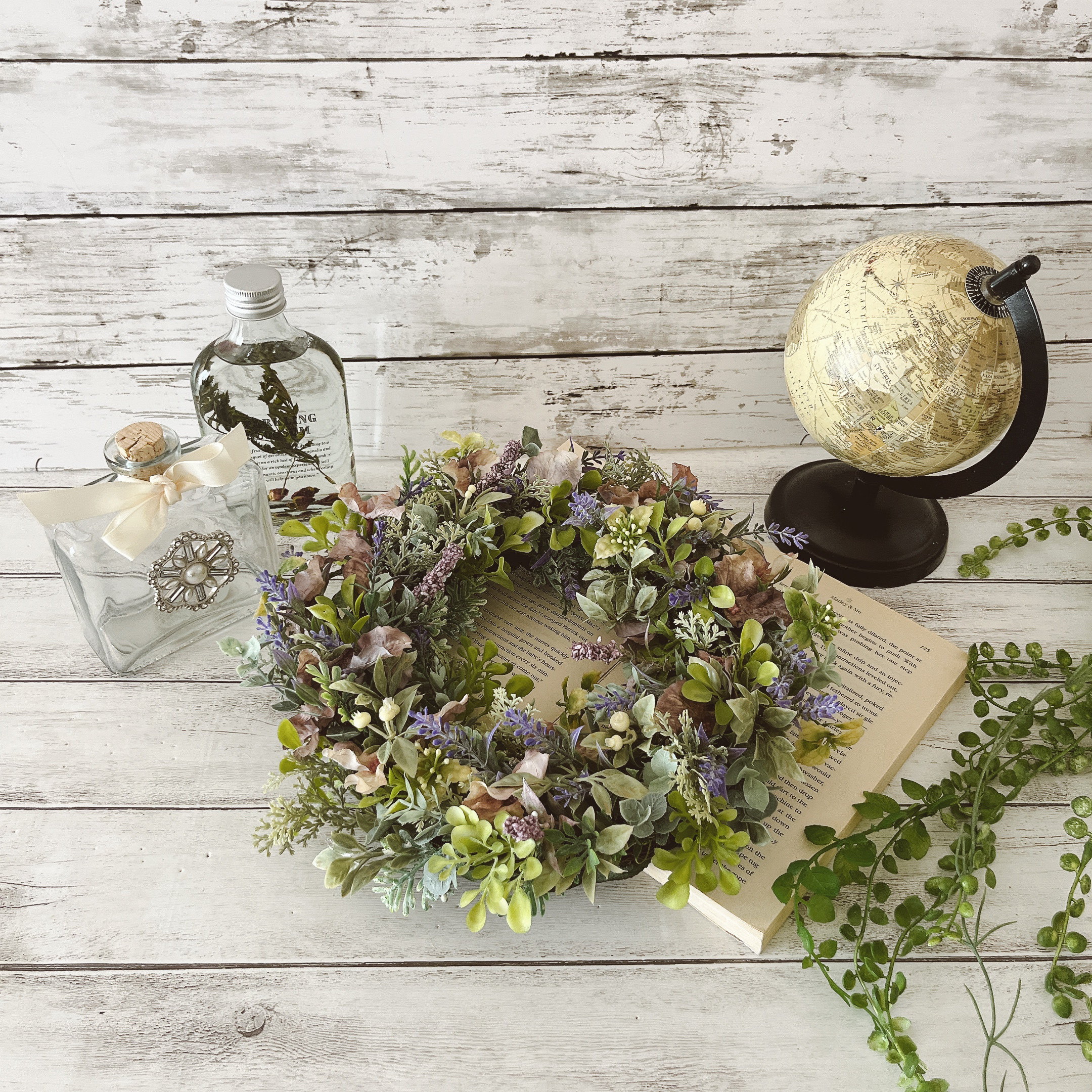 ラベンダーとアナベルのナチュラルリース 大人の安らぎ