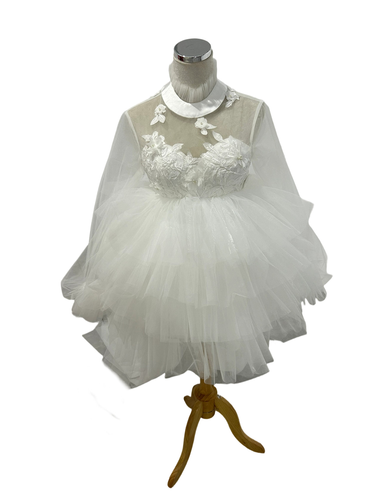 ミニドレス ロングスリーブ  フィッシュテール チュールスカート 花柄モチーフで刺繍が美しい 背中見せ 二次会