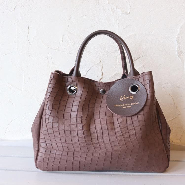 小さめトート｜本革 クロコ型押し｜“必要最小限”がきれいに収まる｜ 軽量 242 4,800円