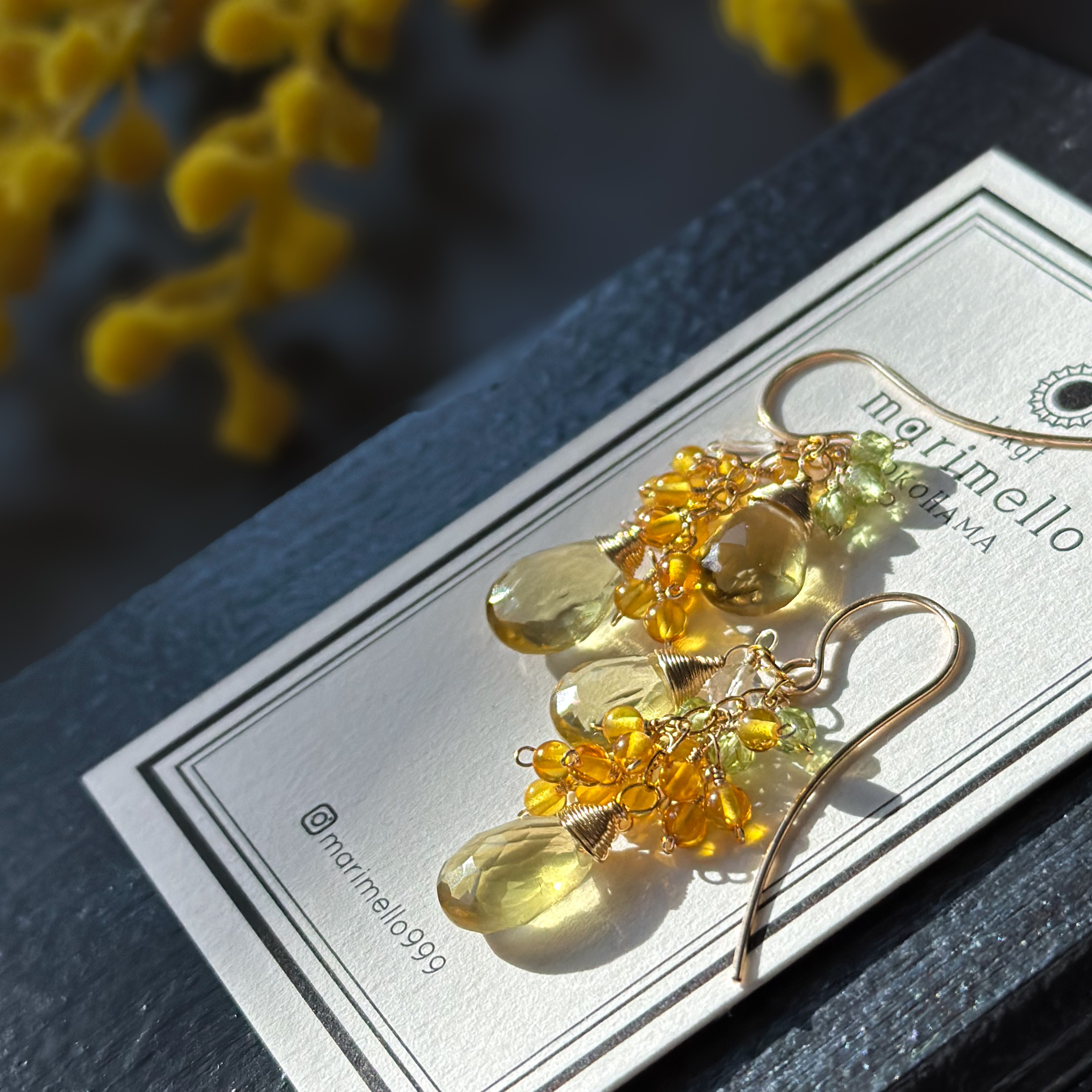 春待ちミモザ*レモンクォーツとアンバーの揺れるピアス*／イヤリング*天然石*14Kgf