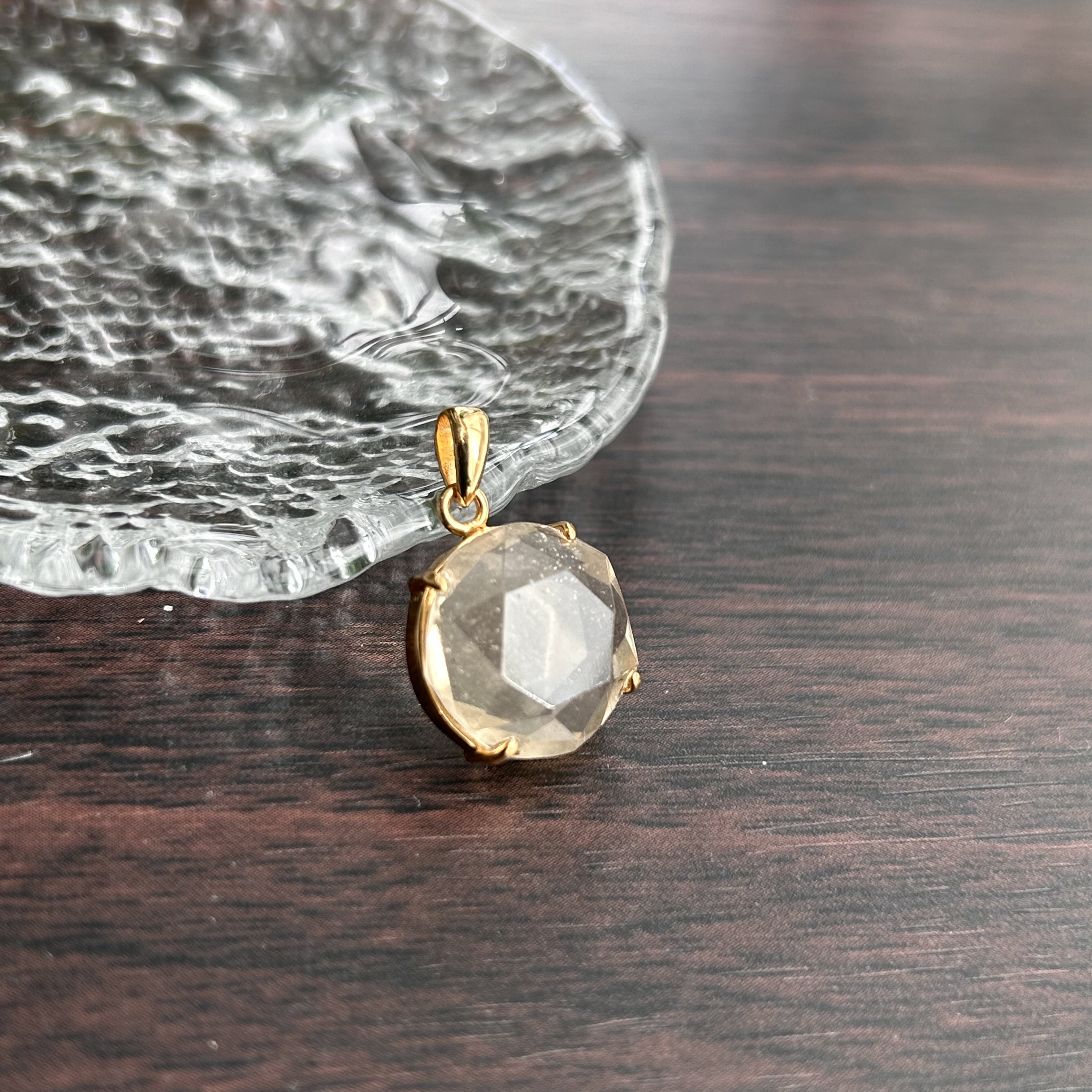 高品質 リビアングラス　六芒星カット　両面　シルバー925　天然ペンダントトップ　約16ｍｍ【再販】