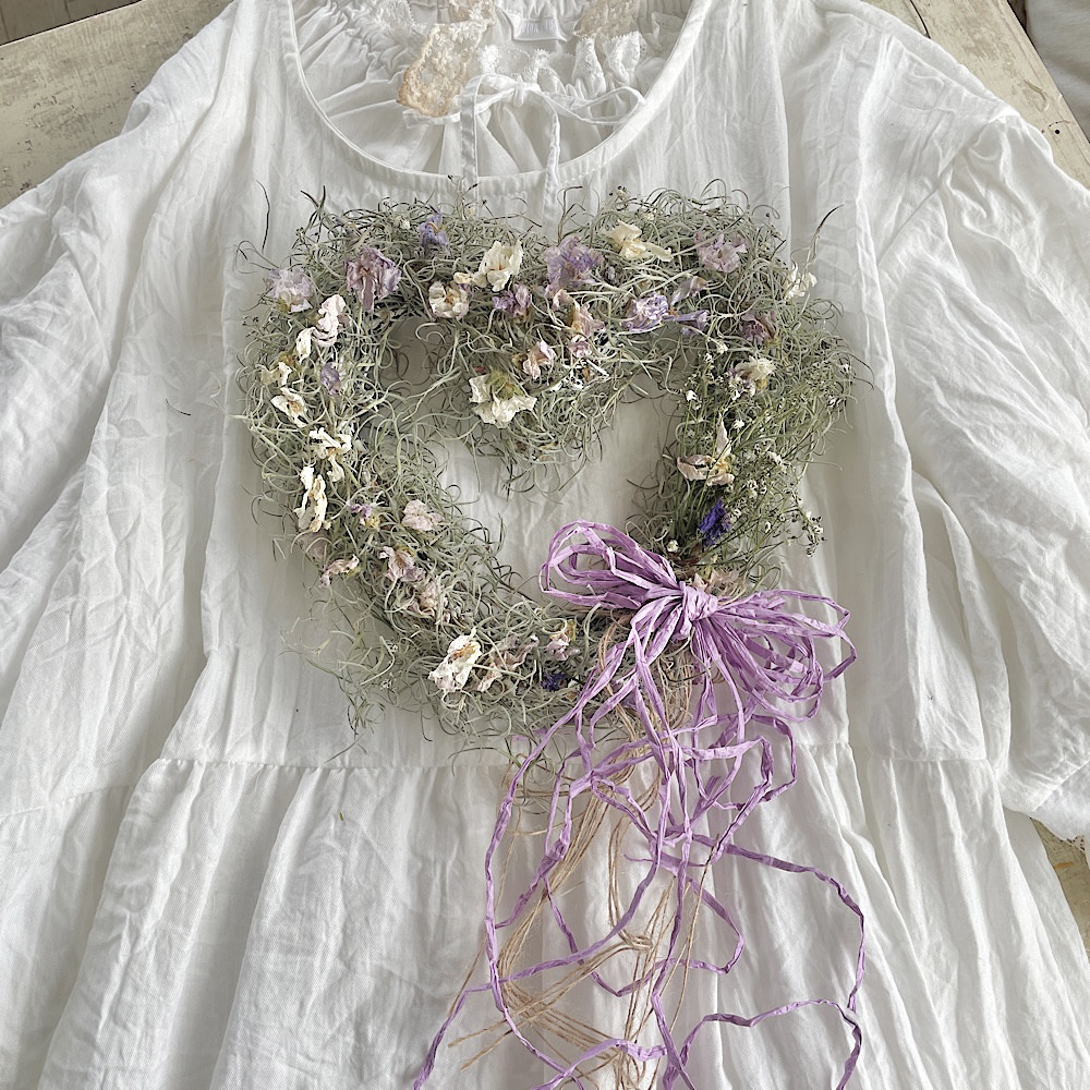新作【現品・在庫あり】北海道ラベンダーハーブのナチュラルドライフラワーリースとハートのサシェ セット