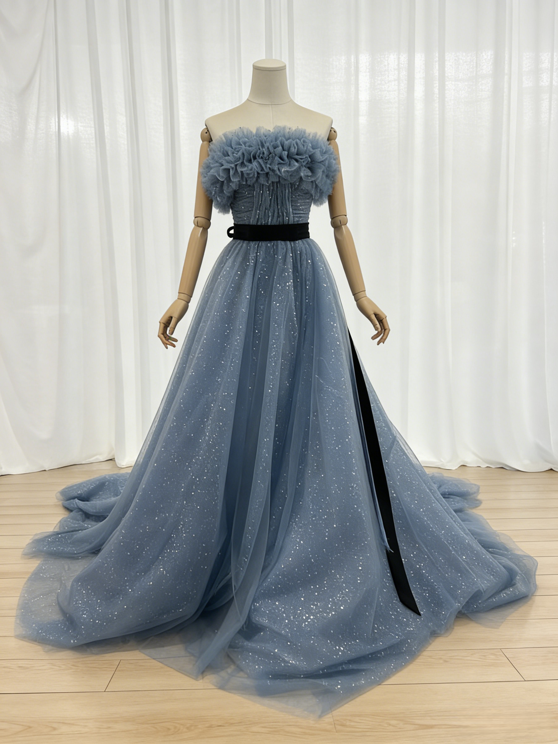 輝きな光彩を放つ ブルーグレー 取り外しオフショルダー キラキラグリッターチュールオーバードレス 華やかなトレーン