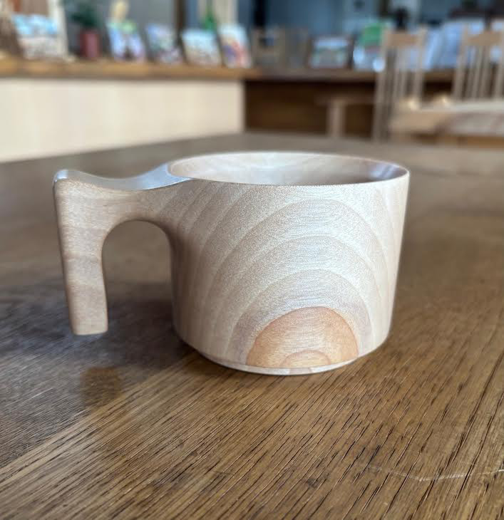 【☆人気です】ちょっと小ぶりな 木製マグカップ　桜