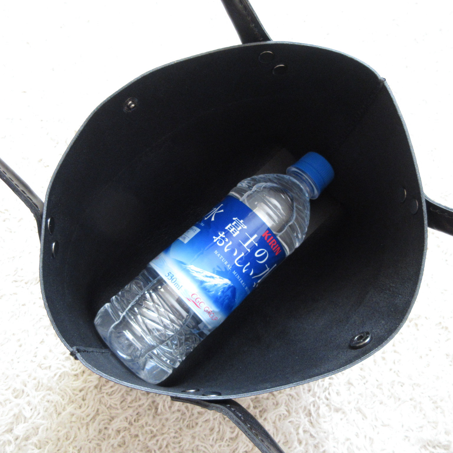 手縫い☆ショート丈＆ロングハンドル《牛革》底マチワイド・一枚革のミニトート・ブラック・0659・復刻