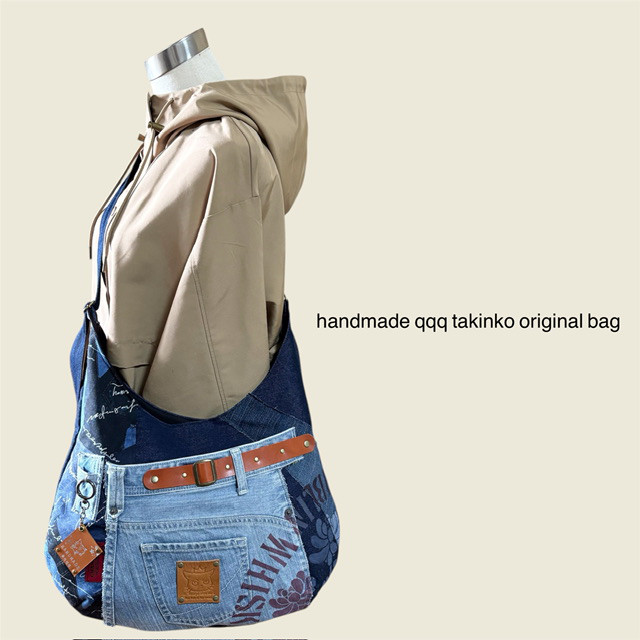 A4ok＊ジーンズリメイクと猫boxerのゆったりボディバッグ（チャーム付き）