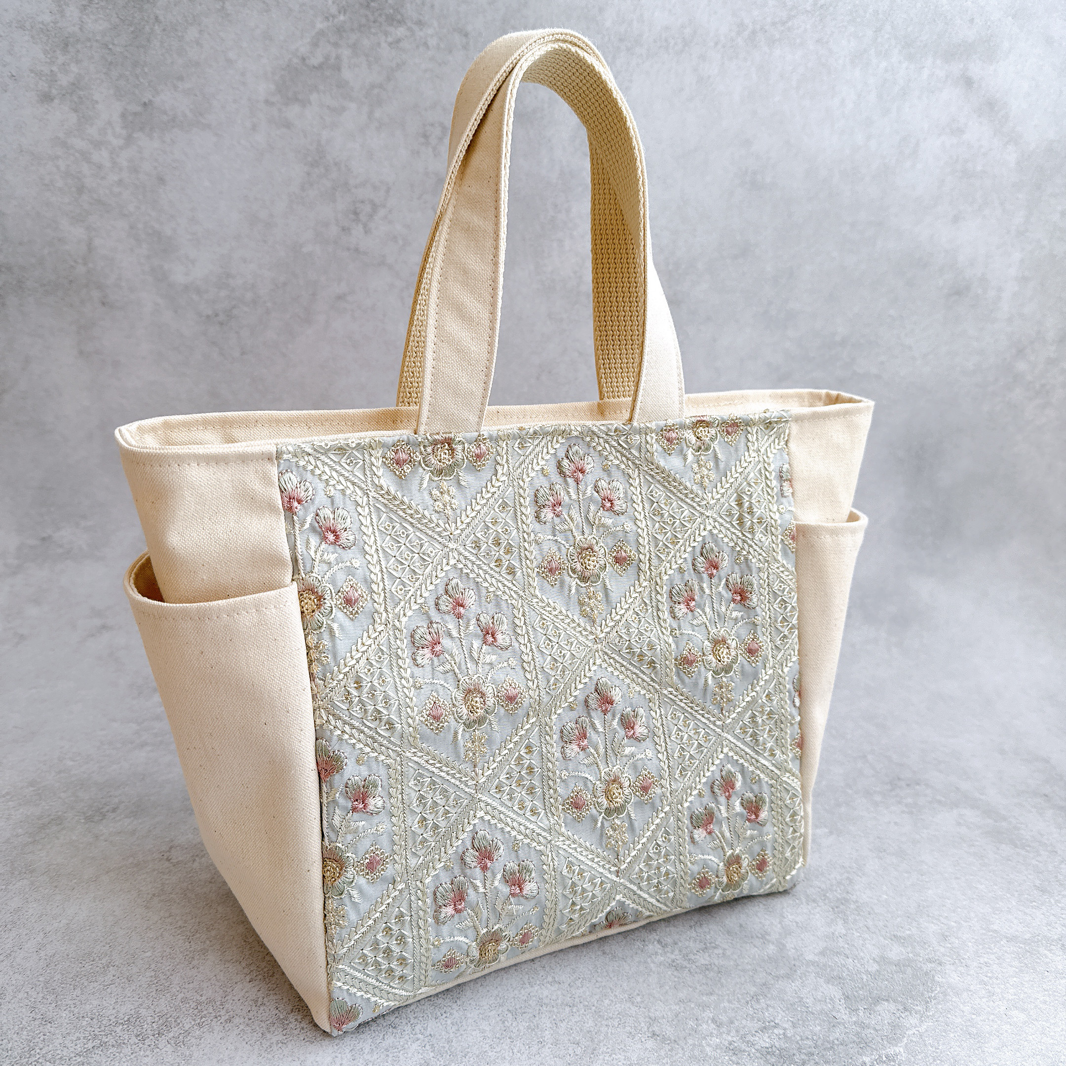 【インド刺繍生地】トートバック　ショルダーバッグ