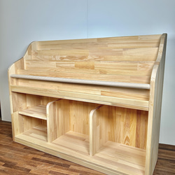 絵本棚 斜めカットタイプ 40日発送 本棚・絵本棚・マガジンラック Kei