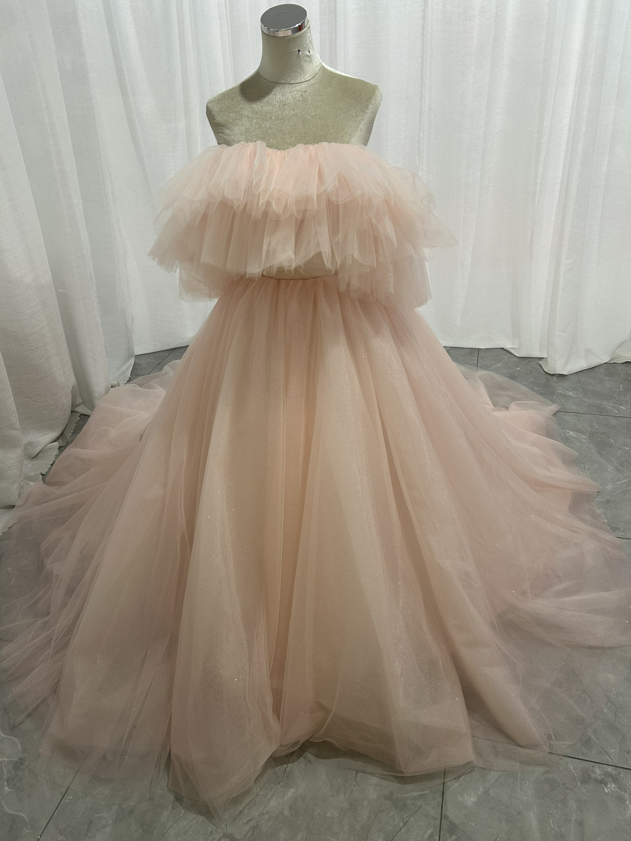 カラードレス 薄ピンク オフショルダー キラキラチュール 可愛い 憧れのドレス 花嫁 前撮り