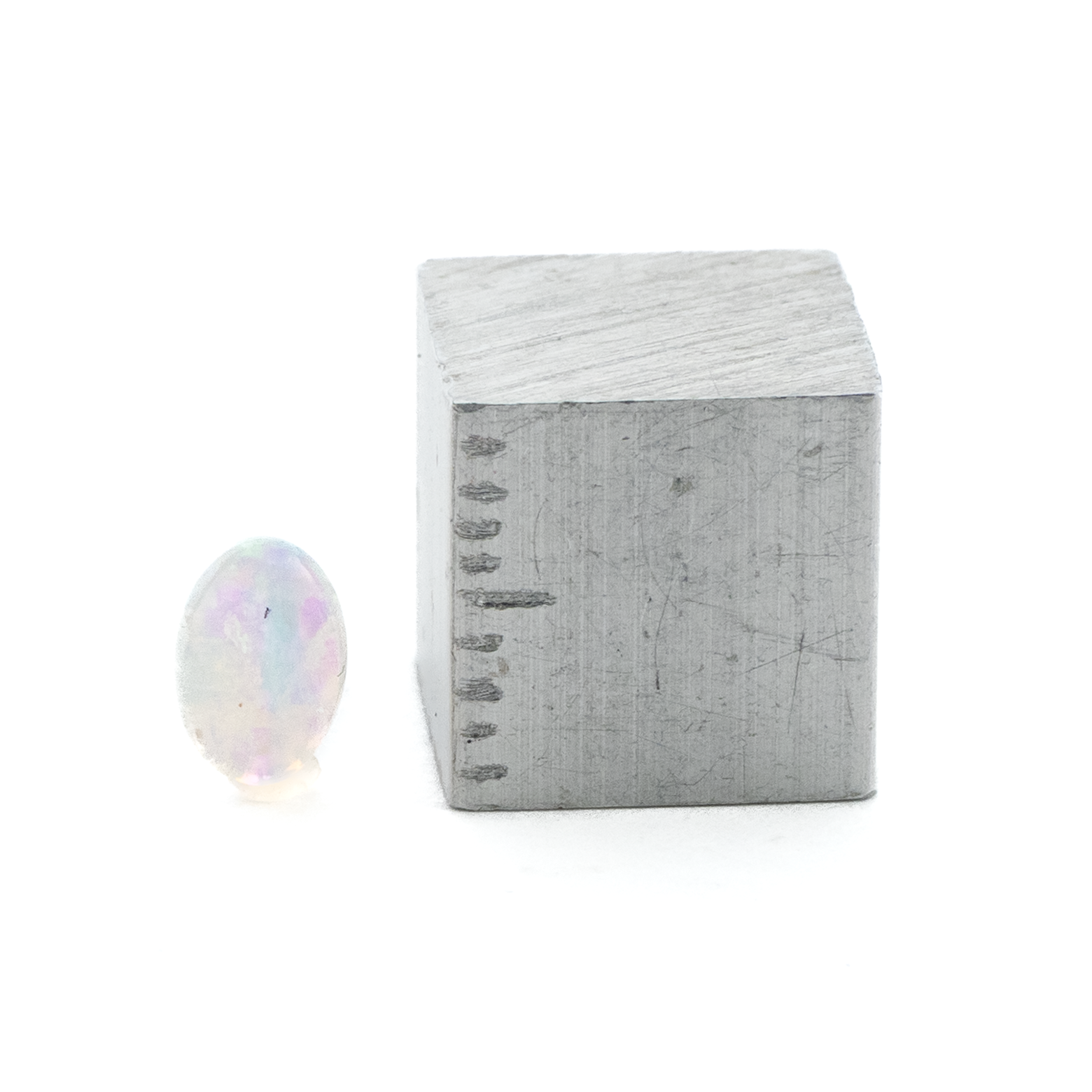 【輝く虹色の遊色が美しい】オーストラリア産オパール 0.28ct