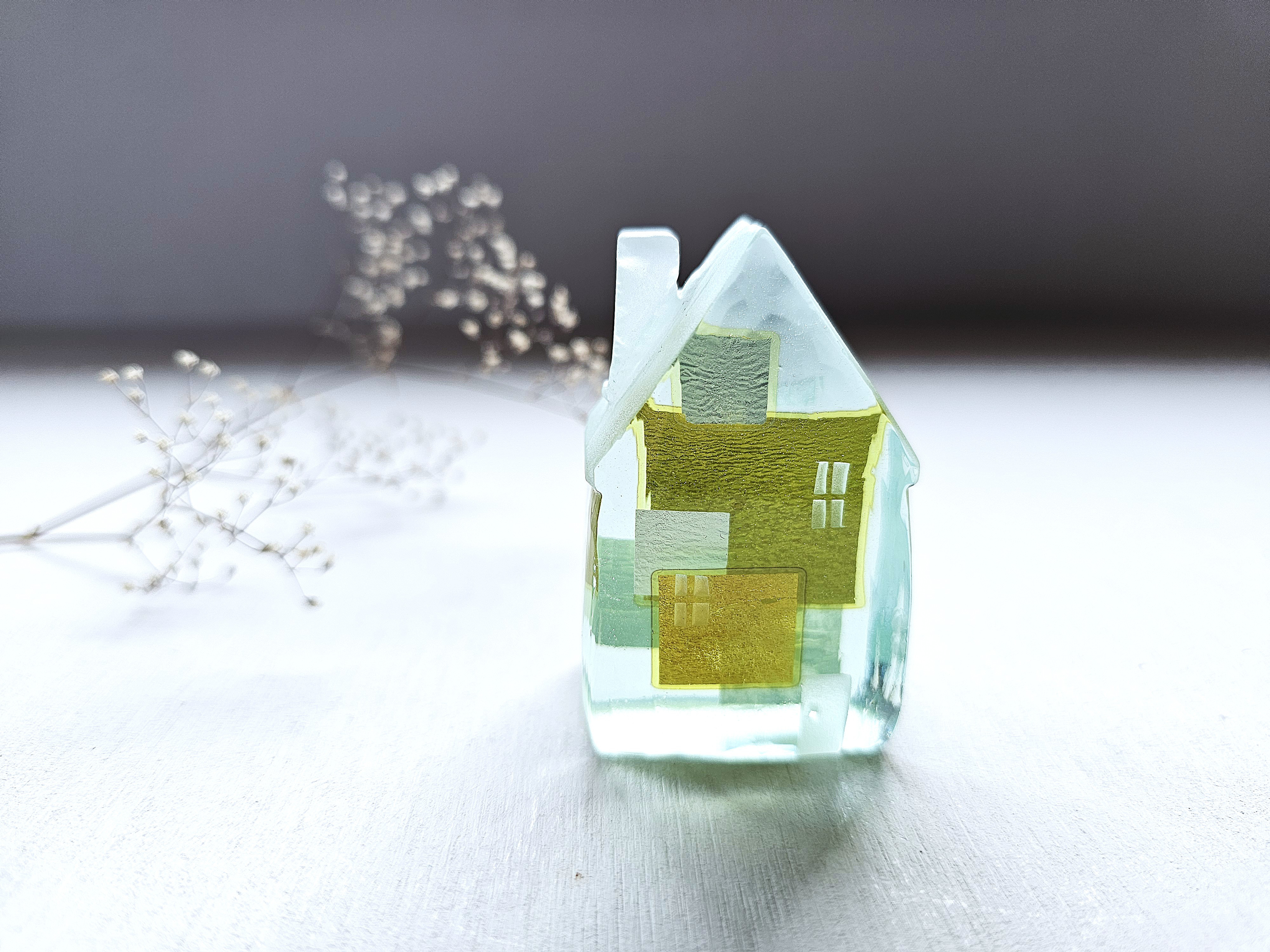 ガラスの家　置物　インテリア　箔シルバー＆ゴールド