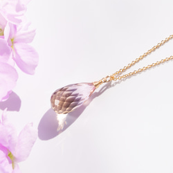 サーペンティン（リーフカービング）と天然石（ペリドット・スぺサル