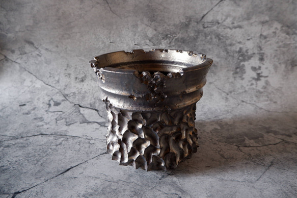 6号燻し金彩鉢420　塊根植物　多肉植物　アガベ　盆栽　植木鉢　作家鉢　鉢台　沖縄 1枚目の画像