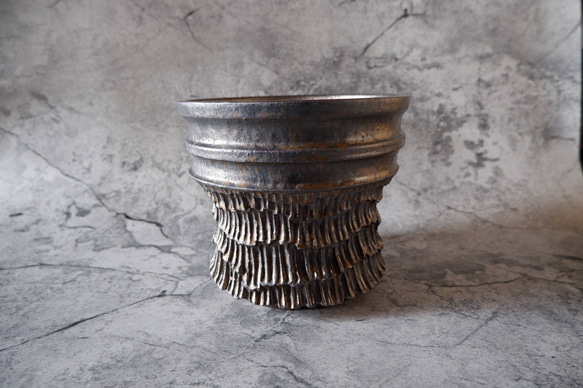 6.5号燻し金彩鉢421　塊根植物　多肉植物　アガベ　盆栽　植木鉢　作家鉢　鉢台　沖縄 3枚目の画像