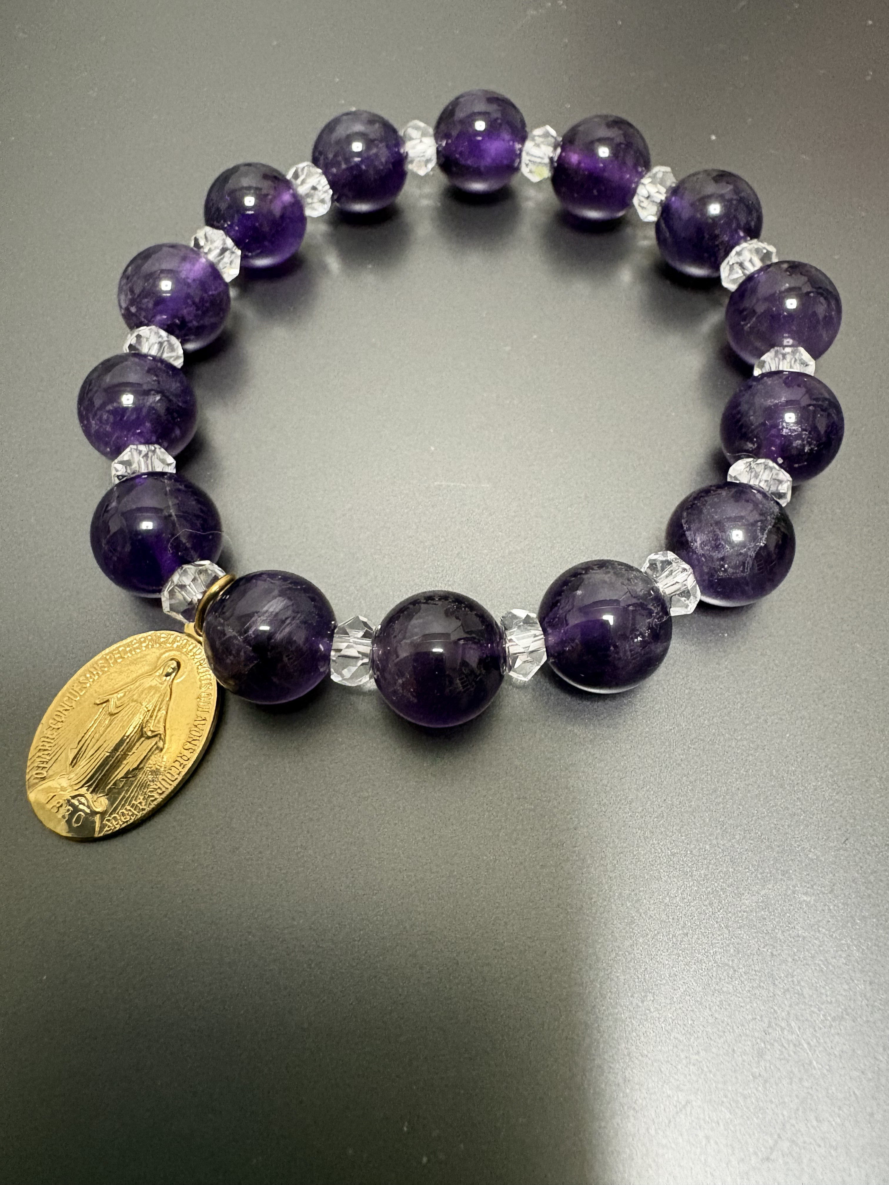 大人なアメジストブレスメダイユ付き 4,440円