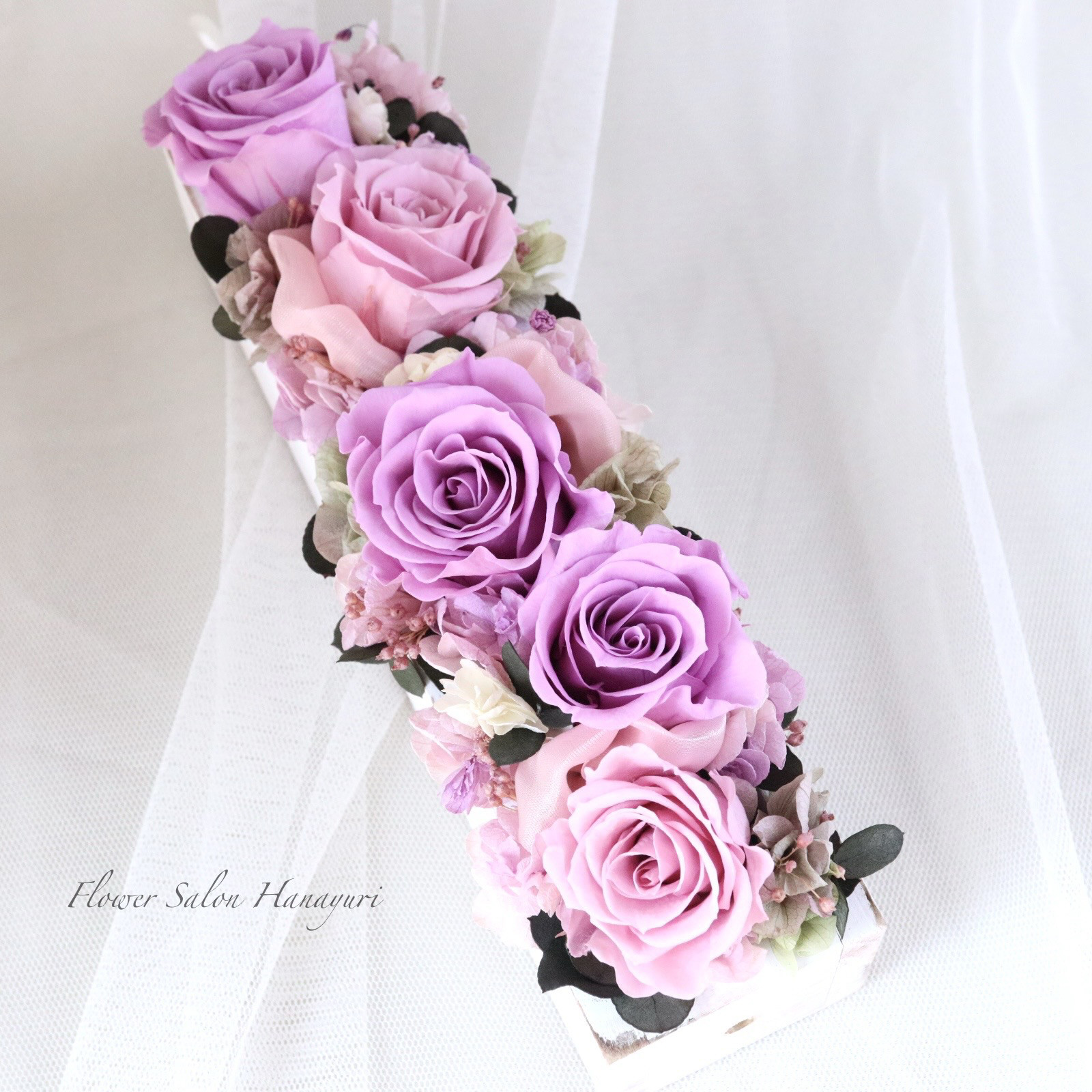 プリザーブドフラワー　ボックスフラワー　壁掛けアレンジ　お祝い　フラワーギフト　誕生日　記念日　出産祝い　退職祝い　開業