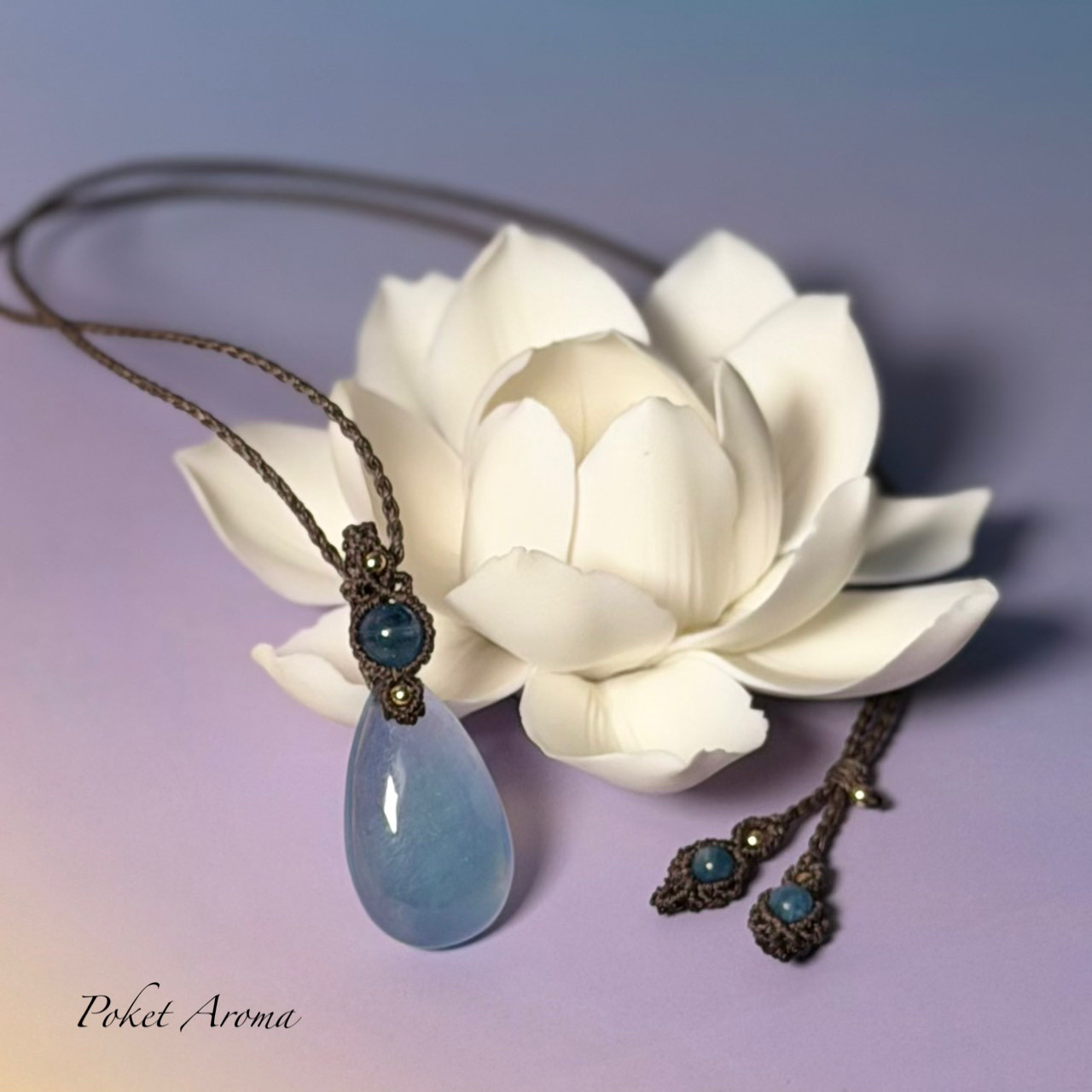 『蒼心』アクアマリンとサンタマリアアクアマリンのマクラメペンダントネックレス